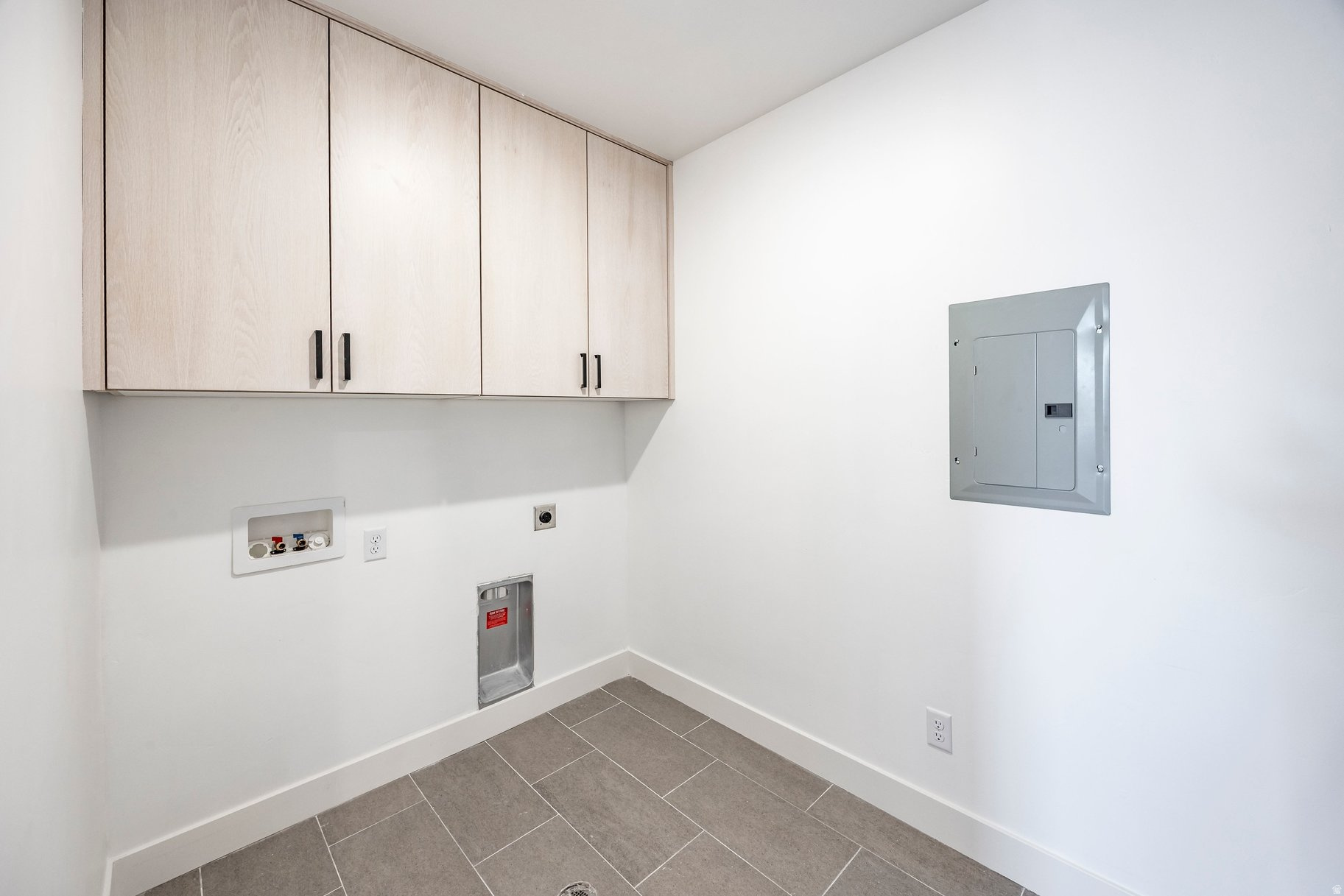 APOLLO SQUARE - Residential