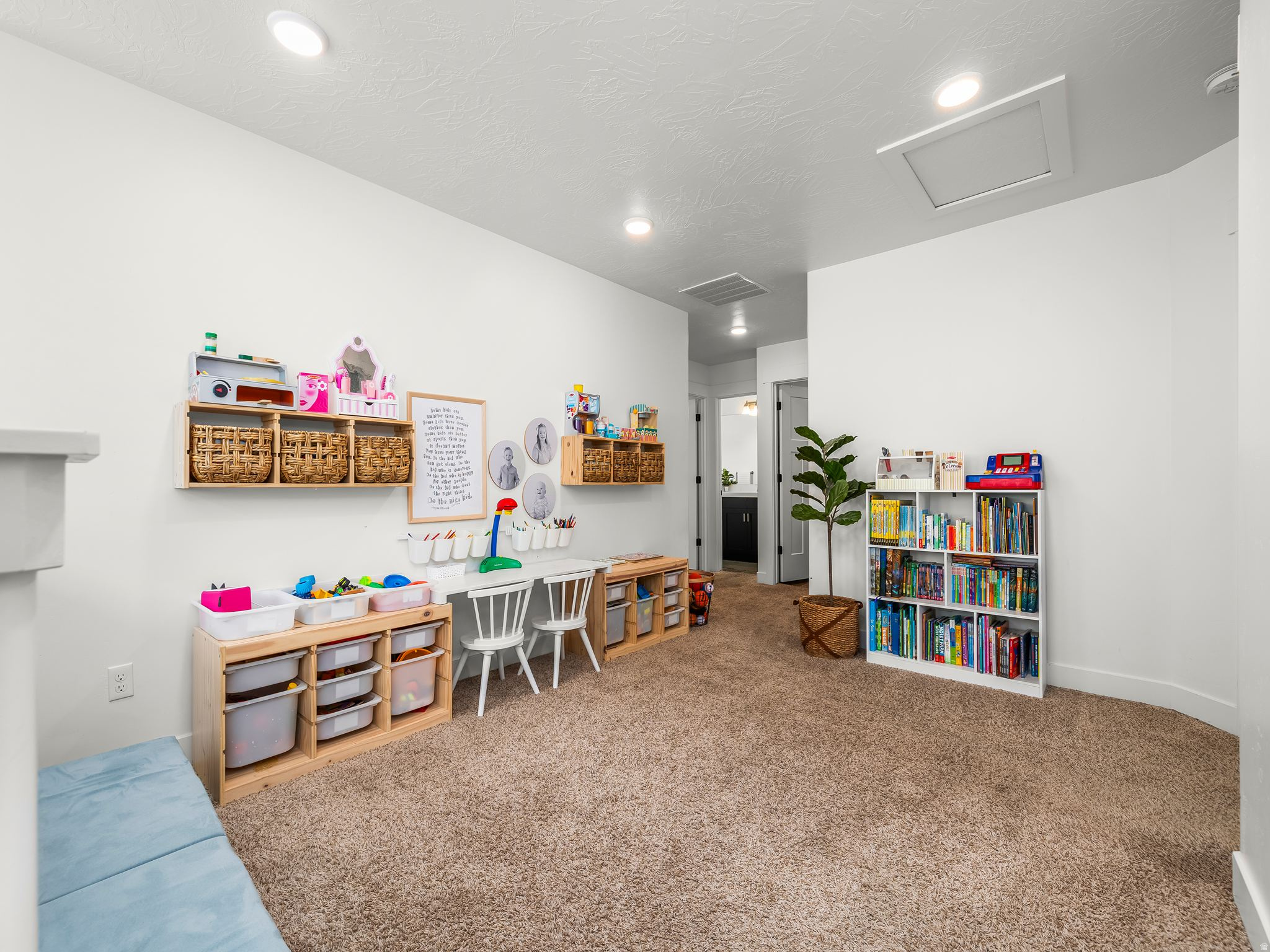 WINDSOR - Residential