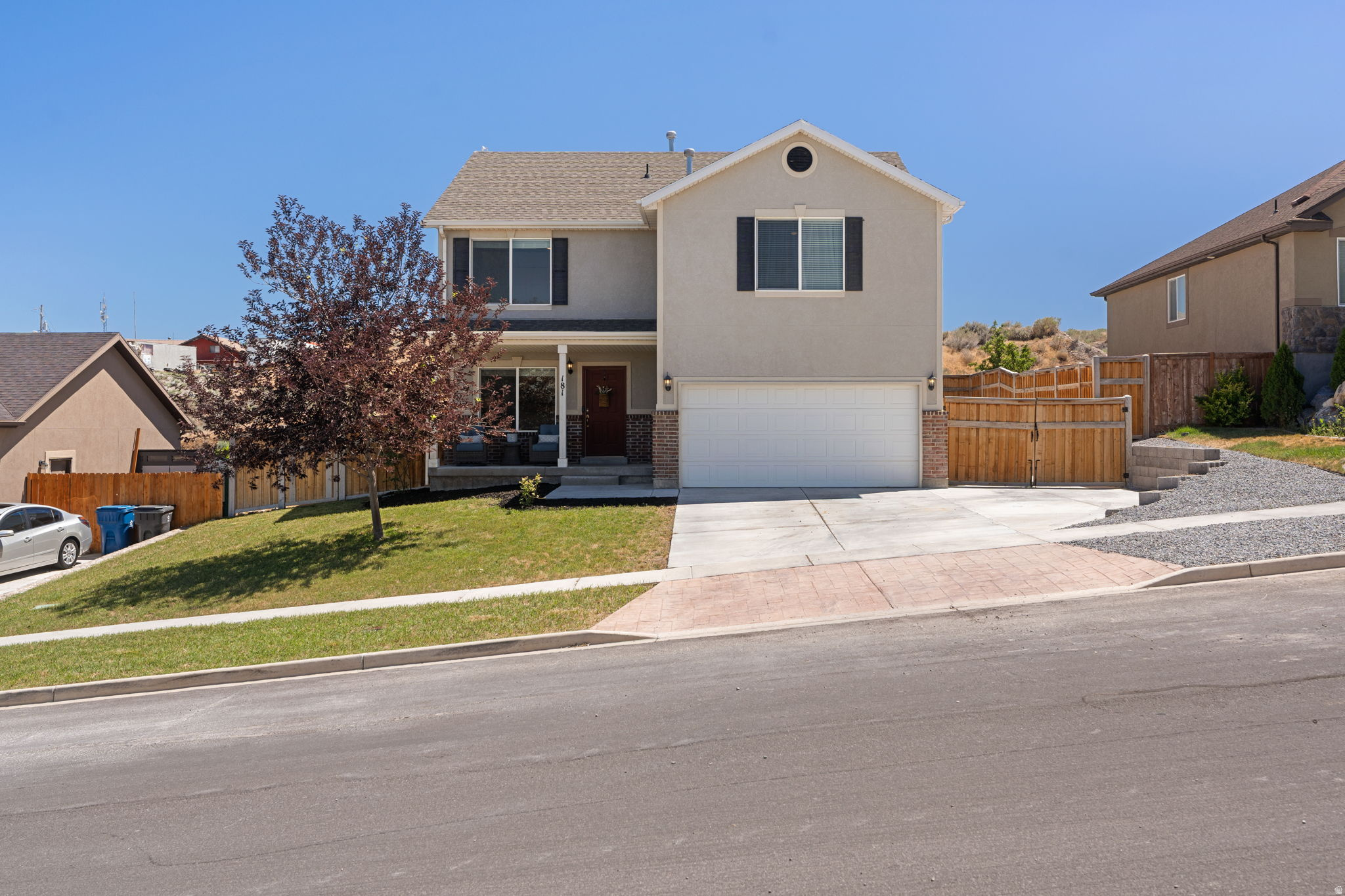 THE VILLAGES OF HAWKS LANDING - Residential