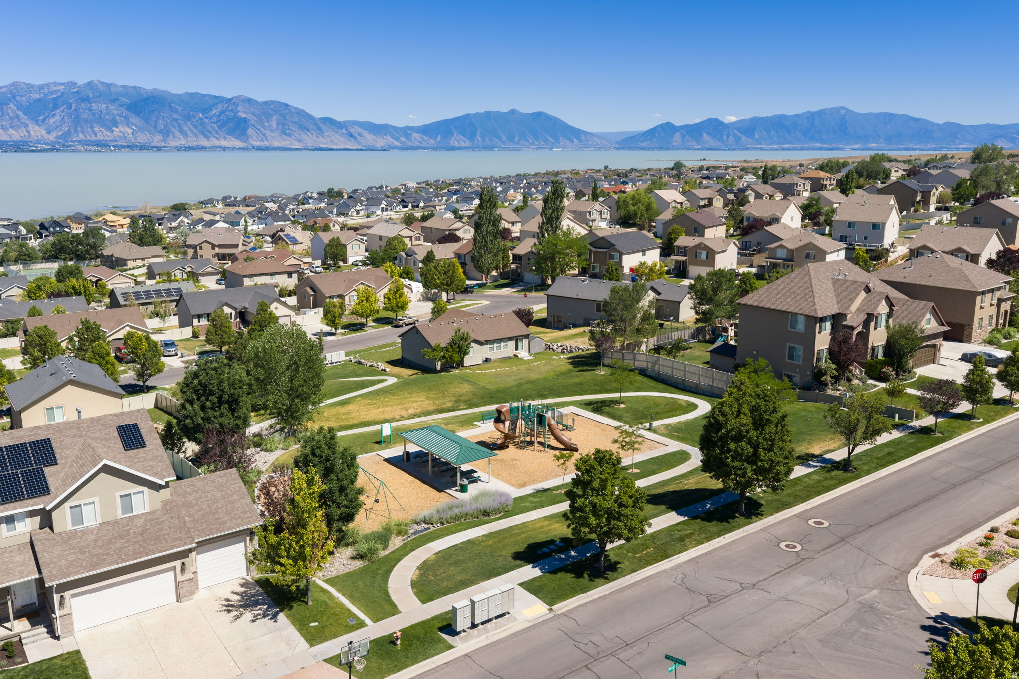 THE VILLAGES OF HAWKS LANDING - Residential