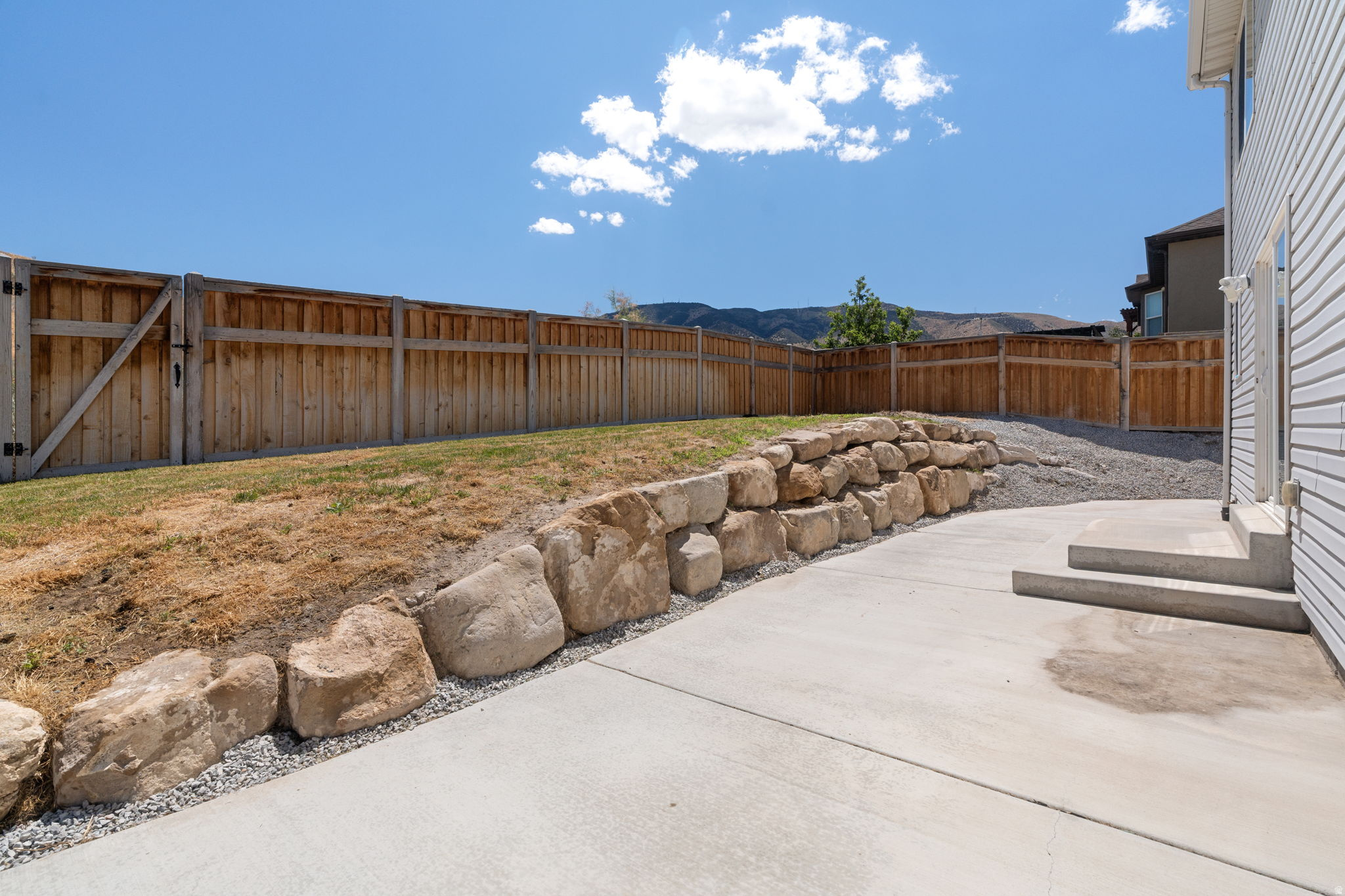 THE VILLAGES OF HAWKS LANDING - Residential