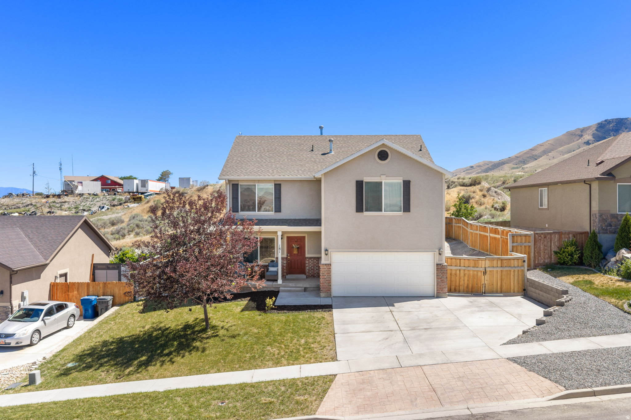 THE VILLAGES OF HAWKS LANDING - Residential