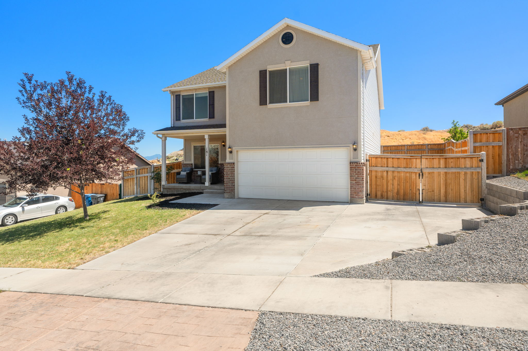 THE VILLAGES OF HAWKS LANDING - Residential