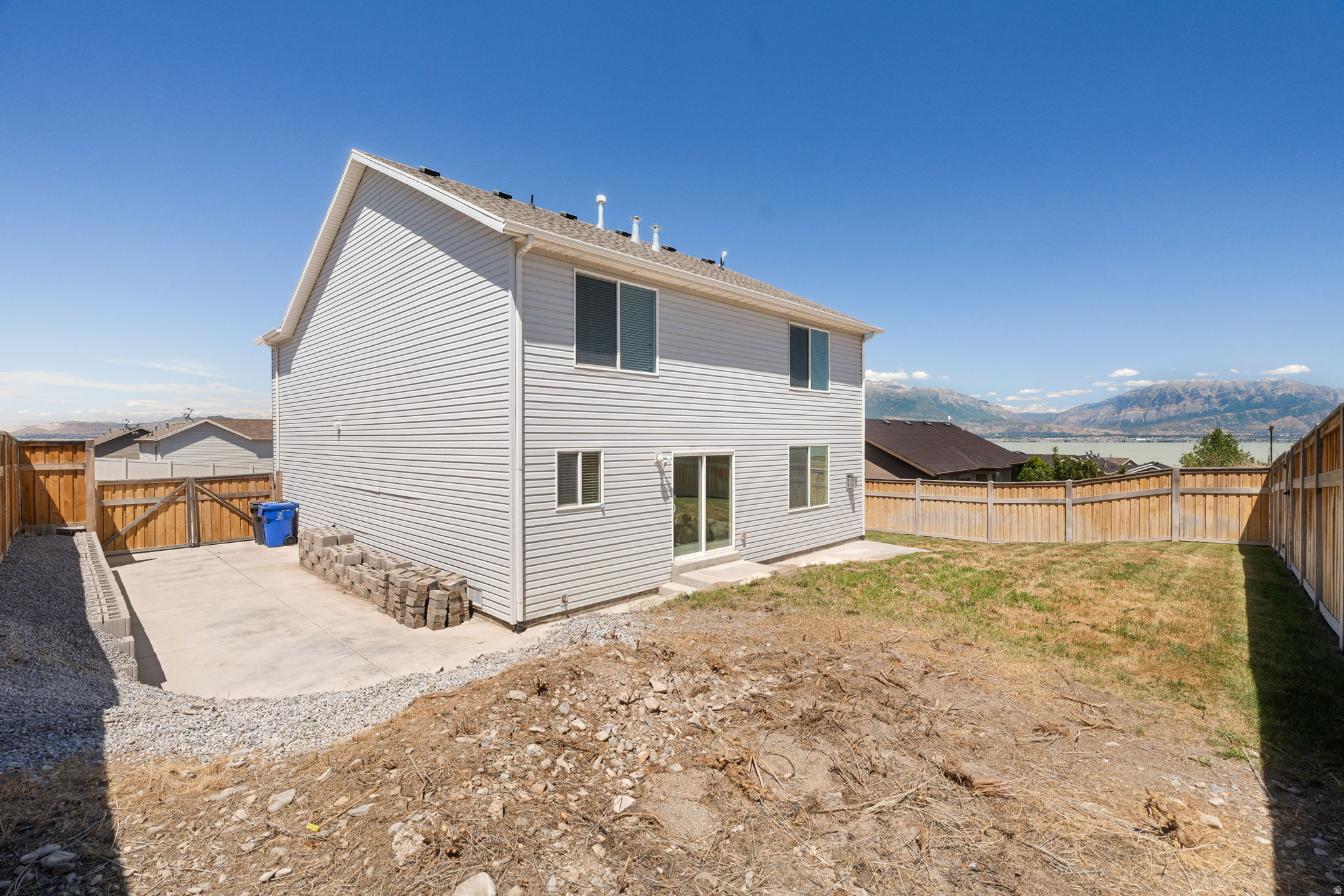 THE VILLAGES OF HAWKS LANDING - Residential