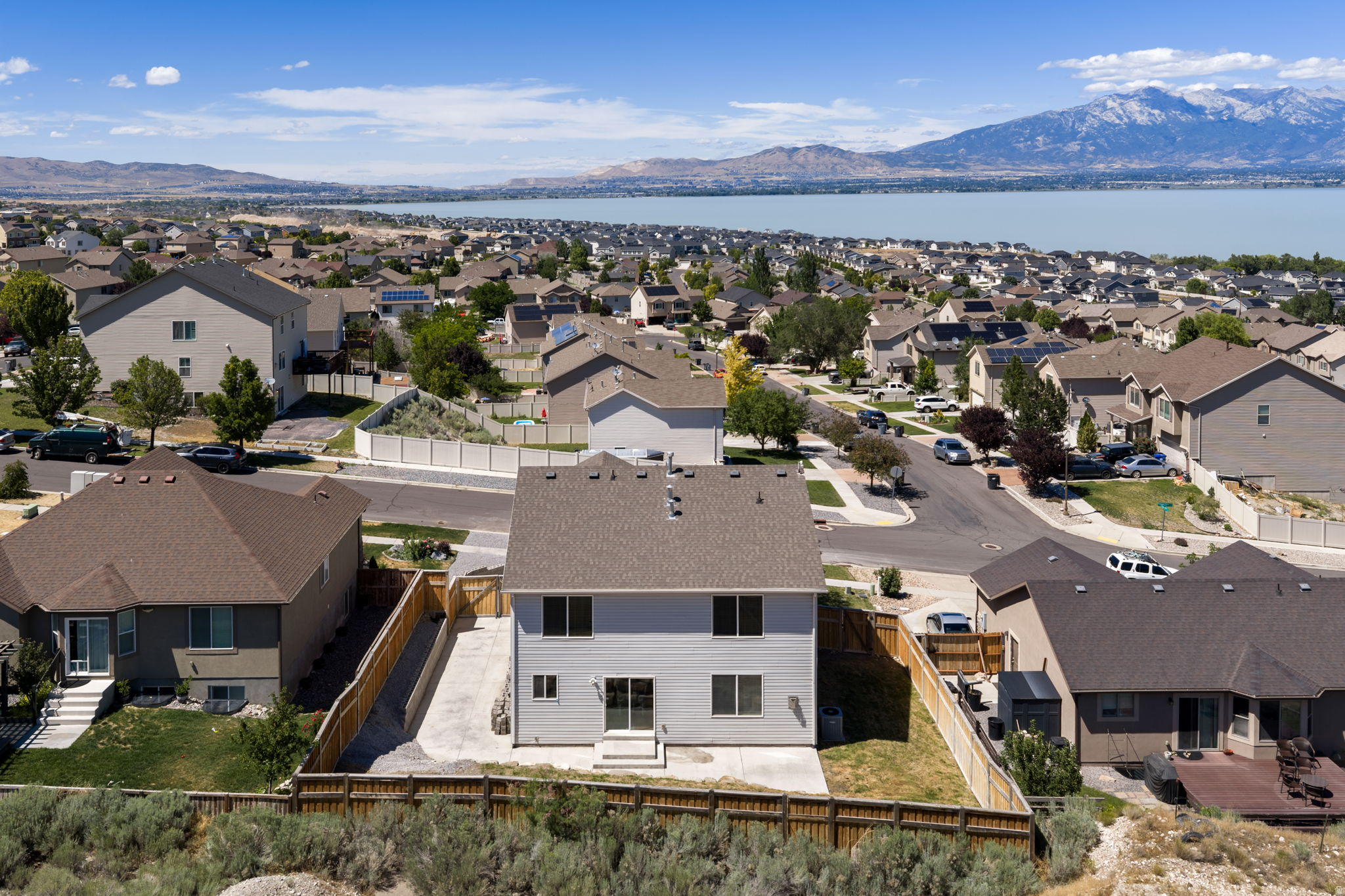 THE VILLAGES OF HAWKS LANDING - Residential