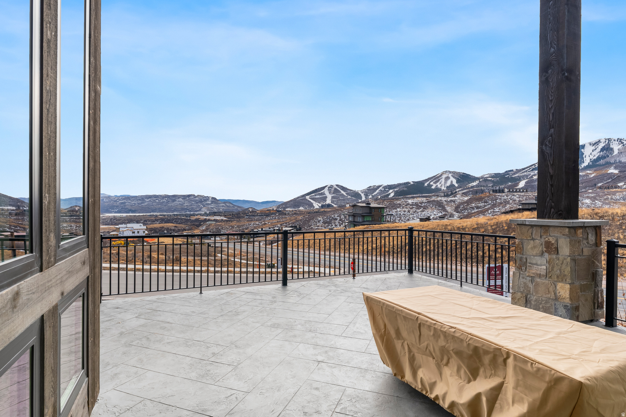 AMANTI LAGO - Residential
