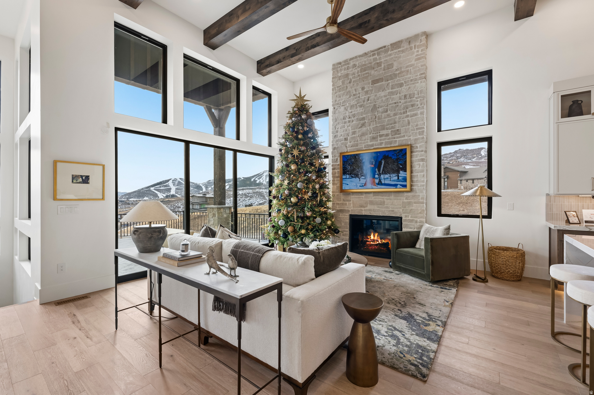 AMANTI LAGO - Residential