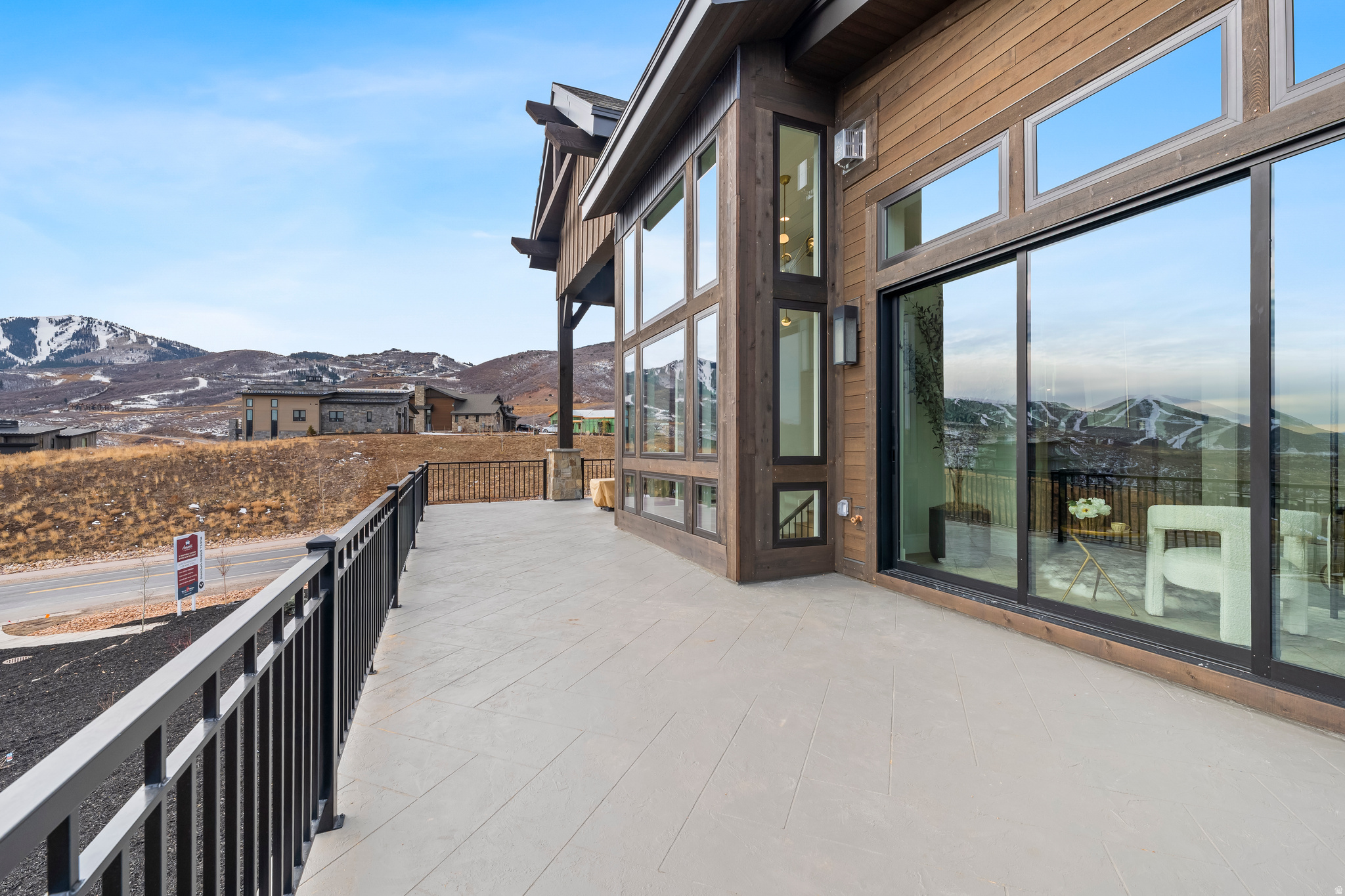 AMANTI LAGO - Residential