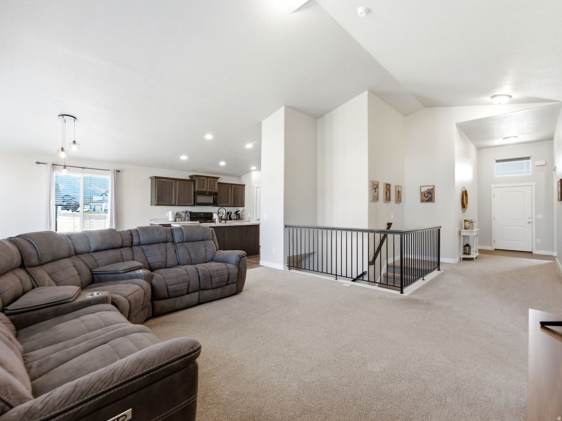SUNSET ESTATES - Residential