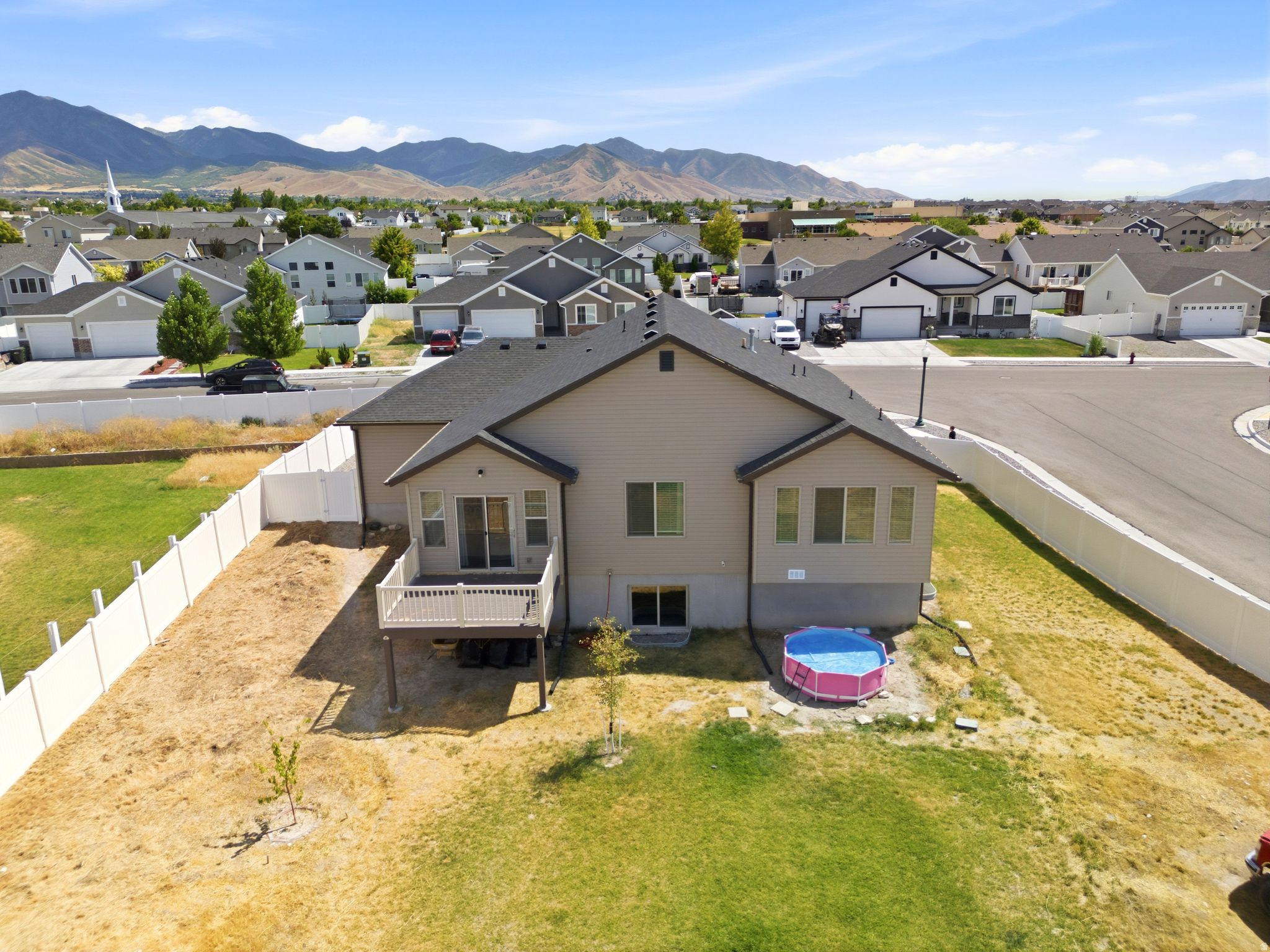 SUNSET ESTATES - Residential