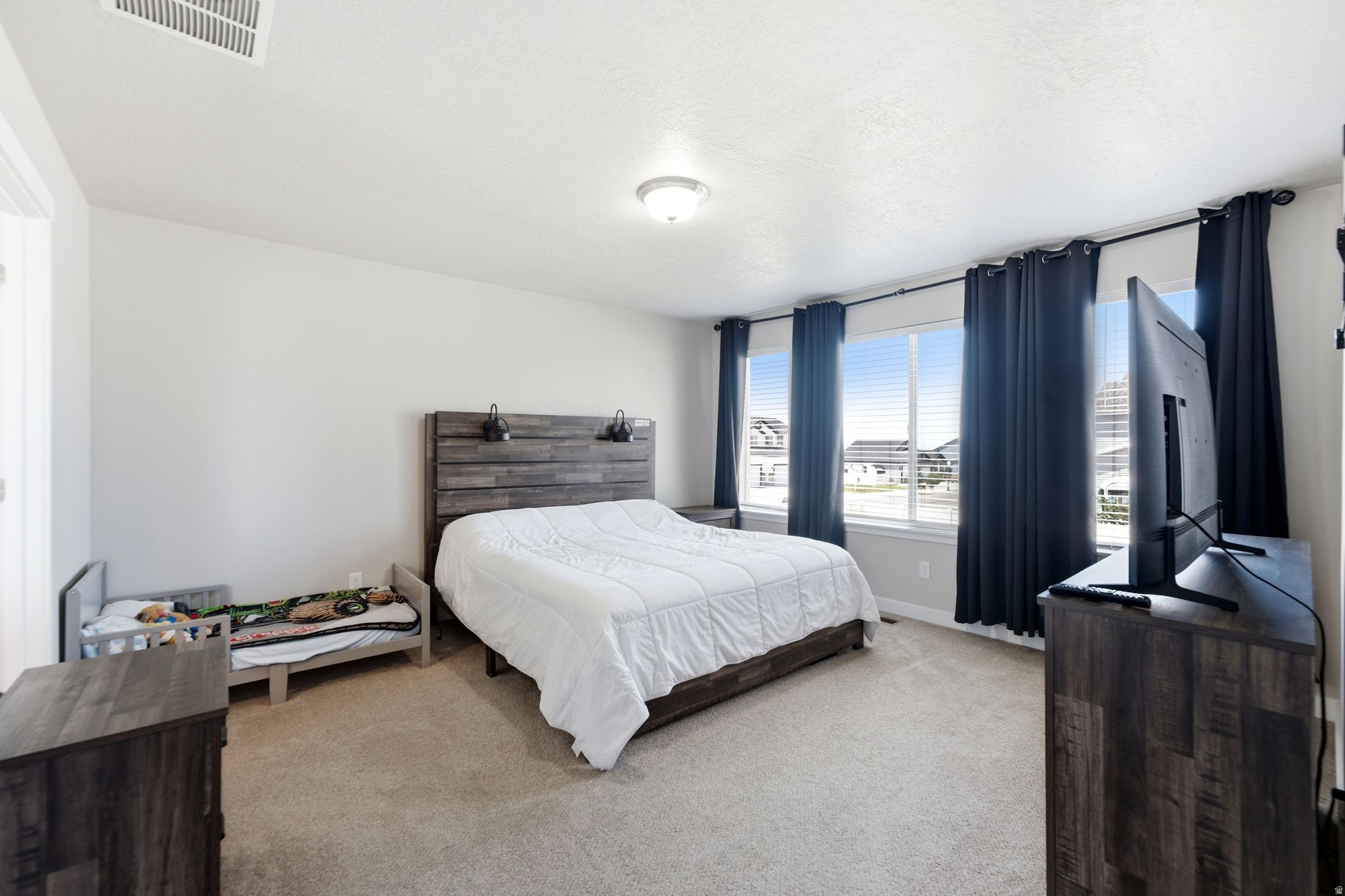 SUNSET ESTATES - Residential