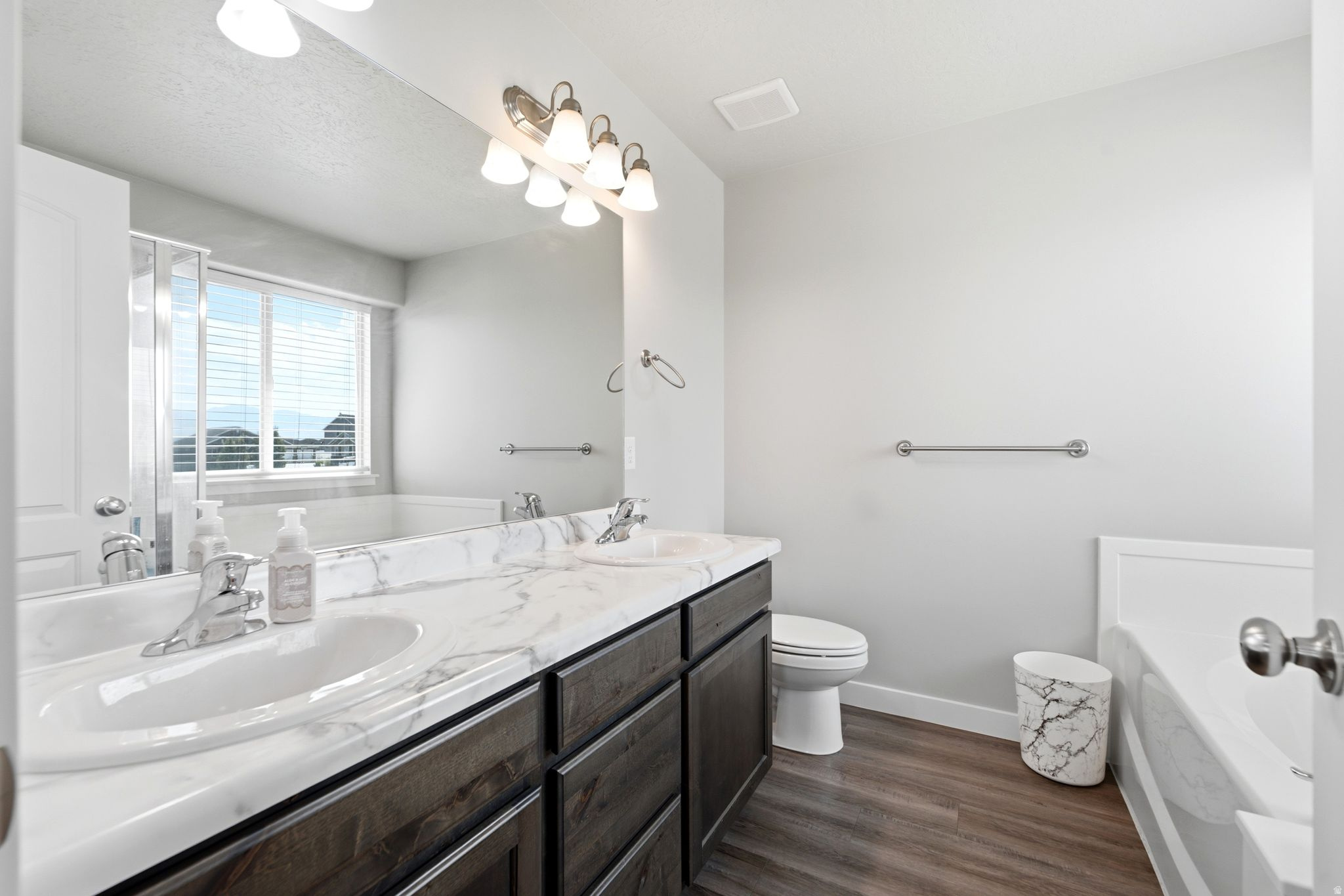 SUNSET ESTATES - Residential