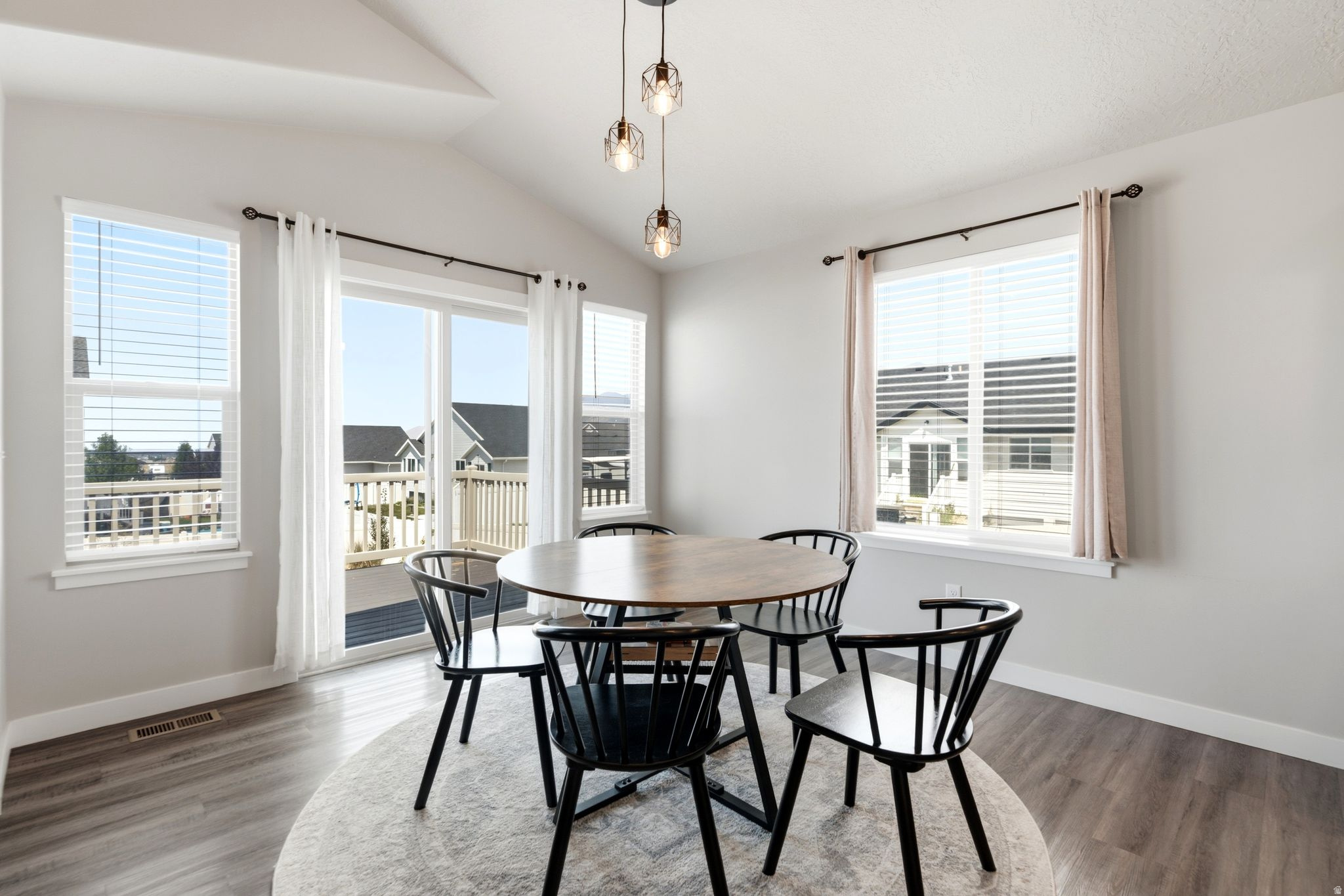 SUNSET ESTATES - Residential