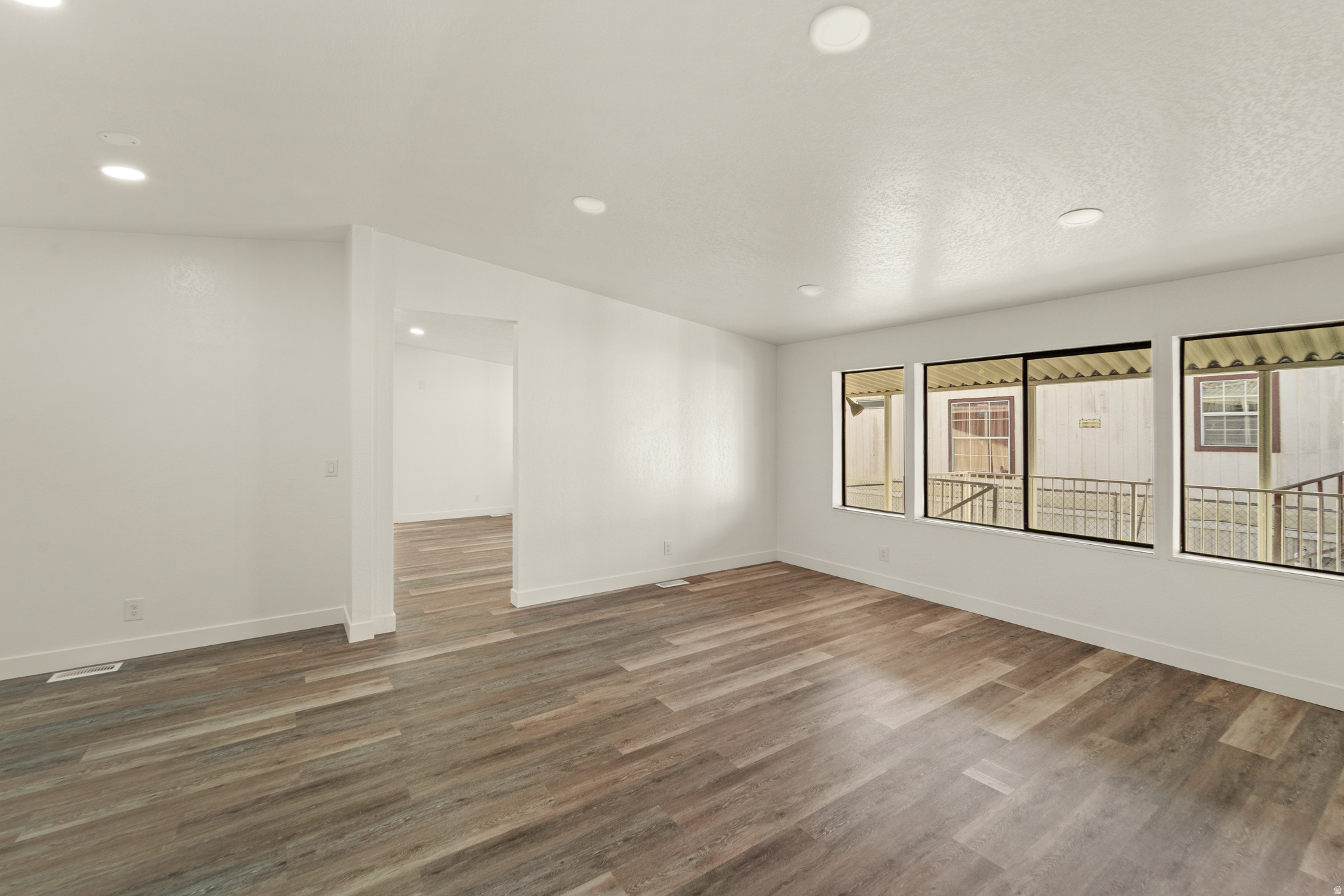 CAMBRIDGE PARK - Residential