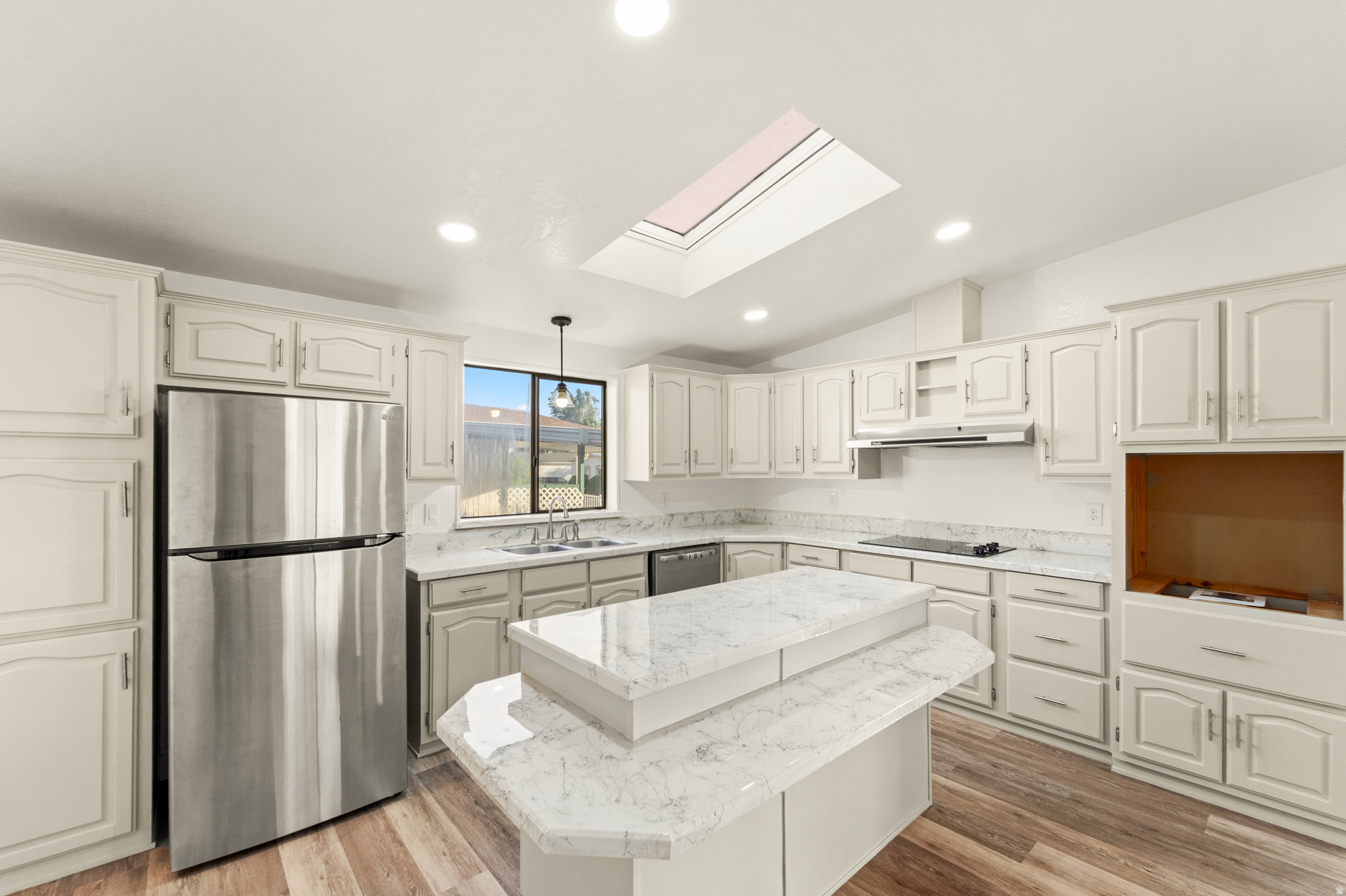 CAMBRIDGE PARK - Residential
