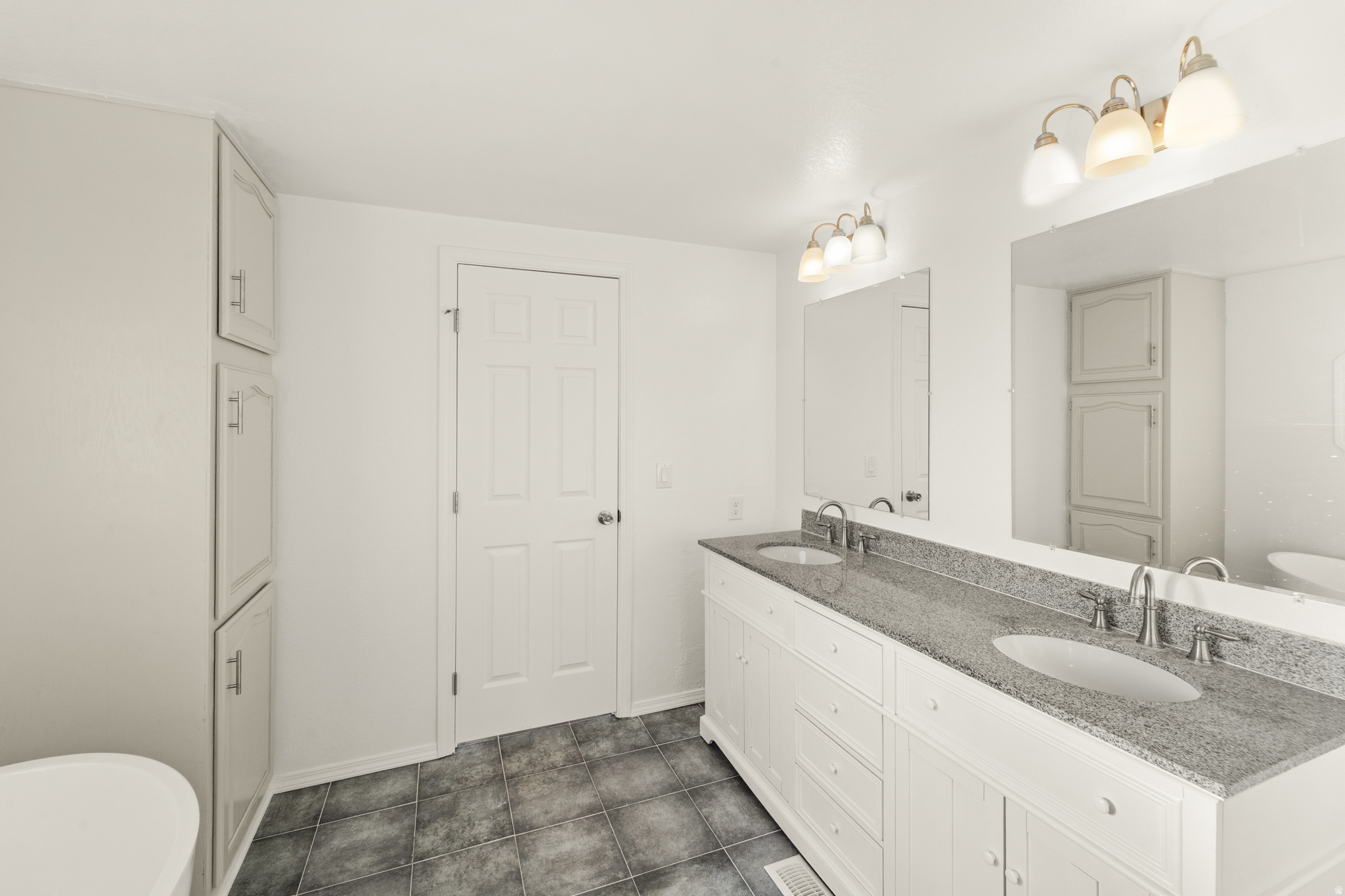 CAMBRIDGE PARK - Residential