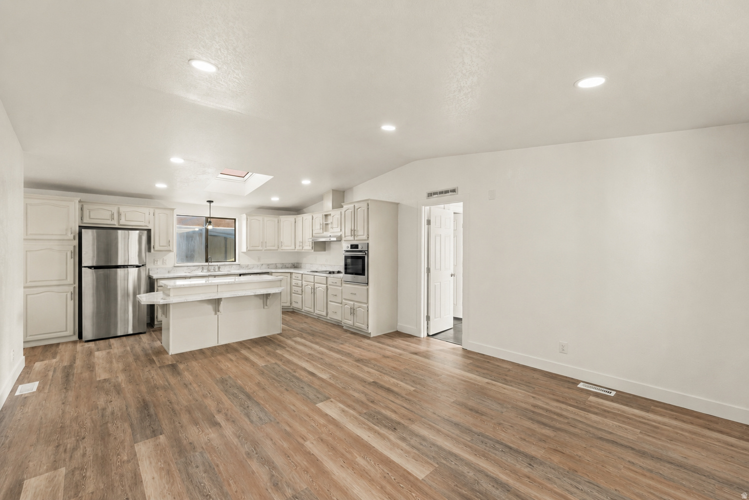 CAMBRIDGE PARK - Residential