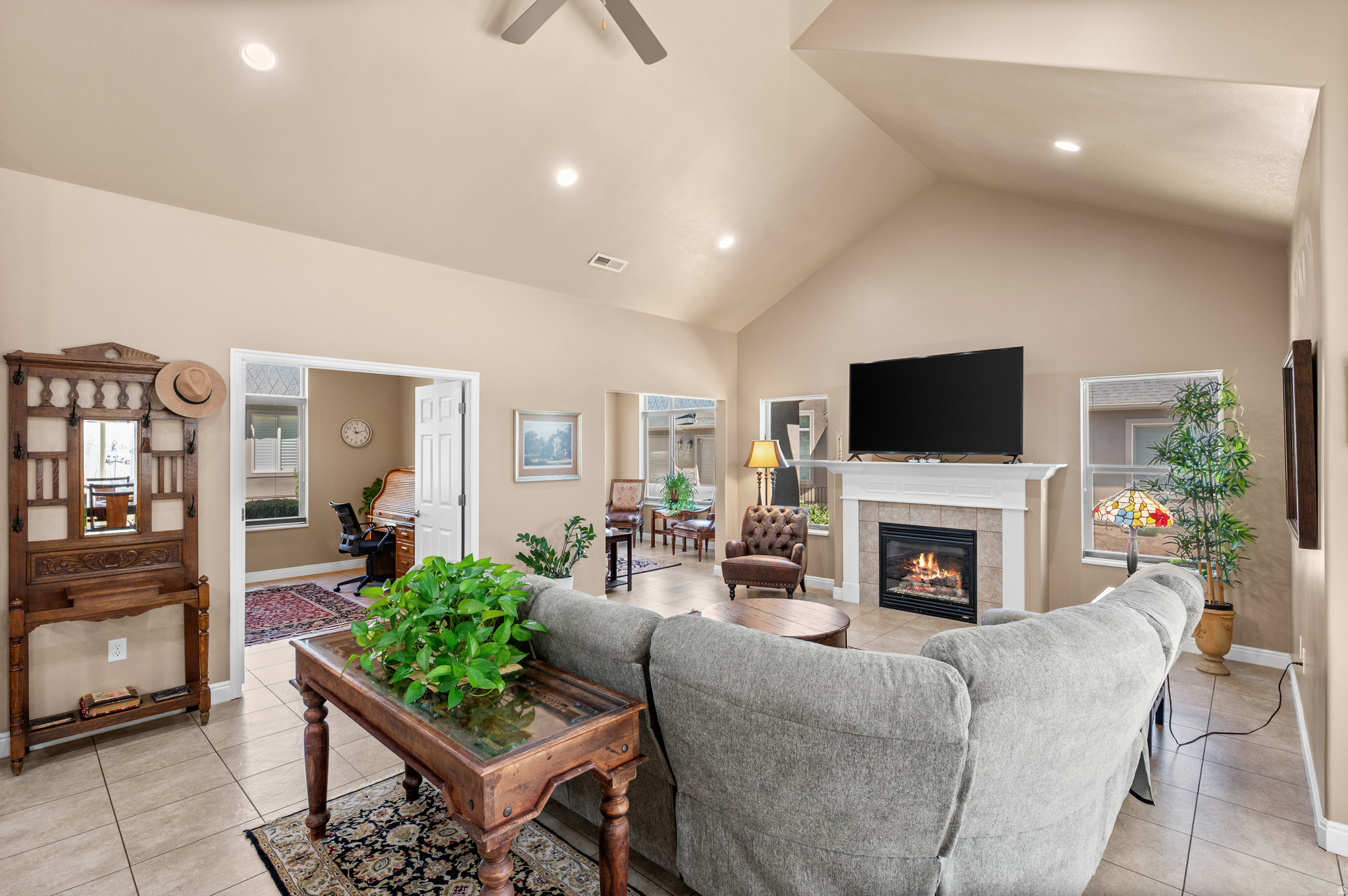 BRIDLEWOOD VILLAS - Residential
