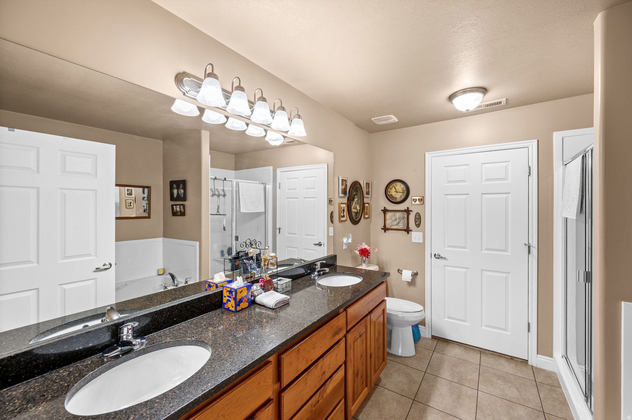 BRIDLEWOOD VILLAS - Residential