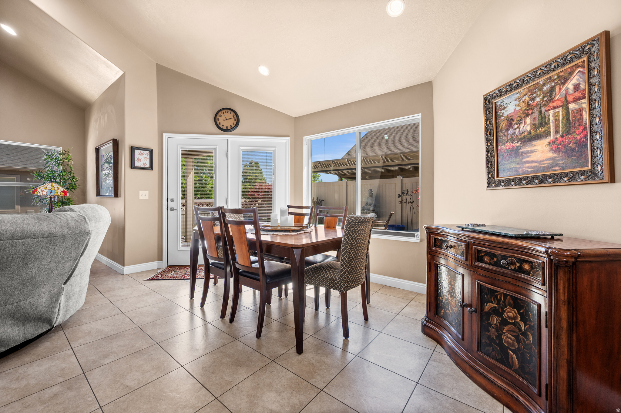 BRIDLEWOOD VILLAS - Residential