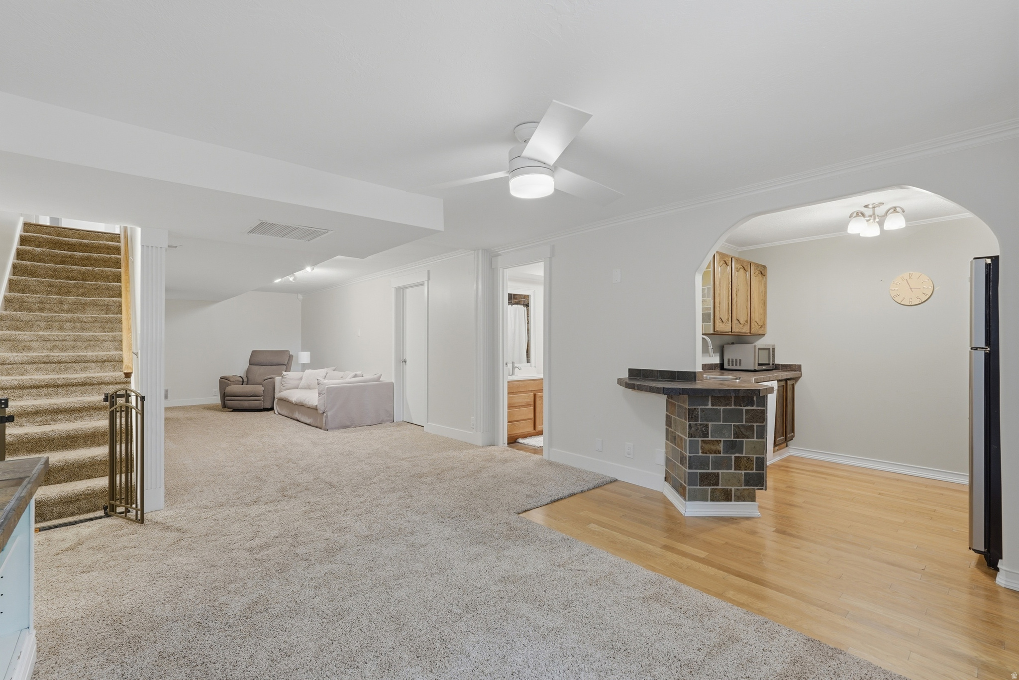 HODS HOLLOW - Residential