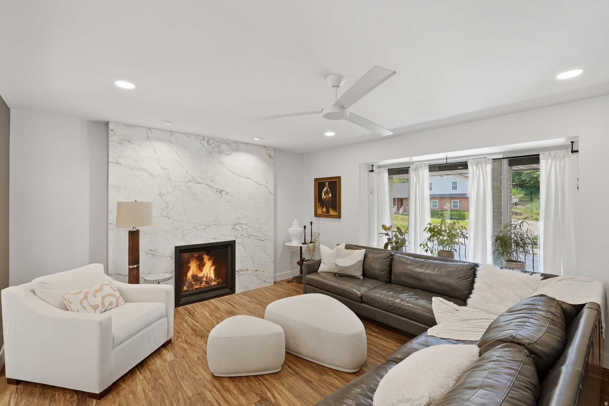 HODS HOLLOW - Residential