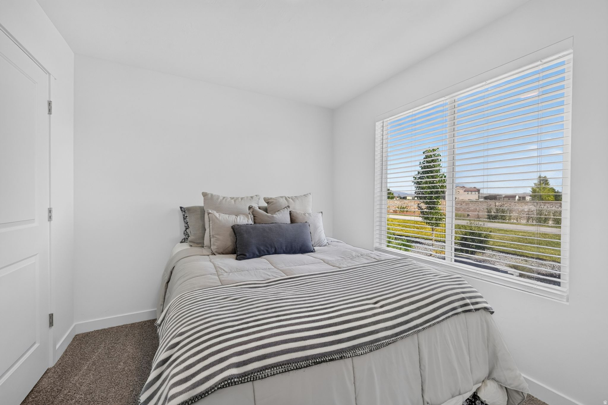 EAGLE POINT - Residential