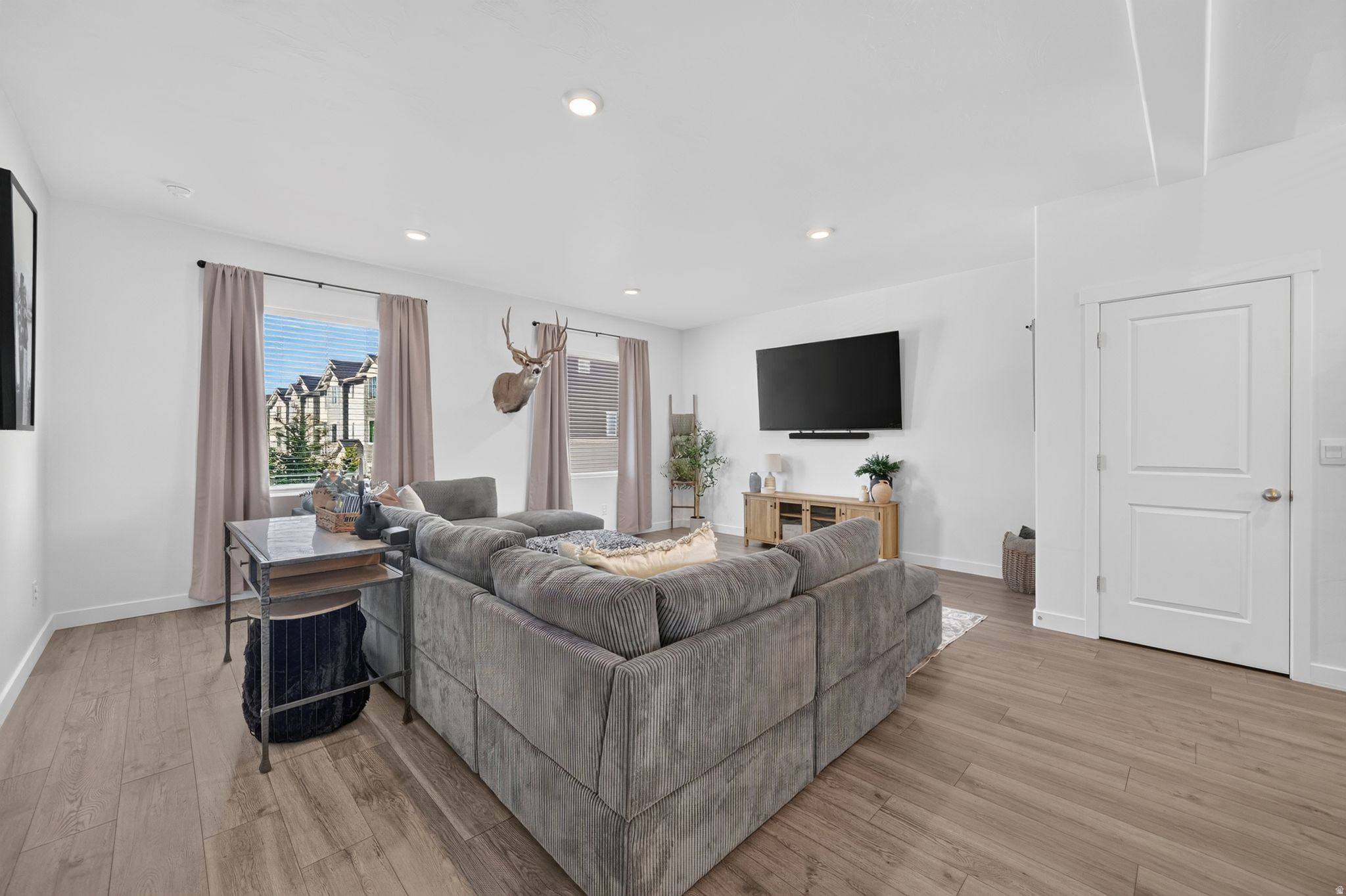 EAGLE POINT - Residential