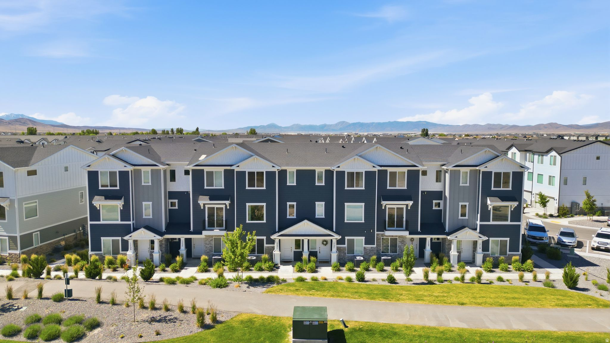 EAGLE POINT - Residential