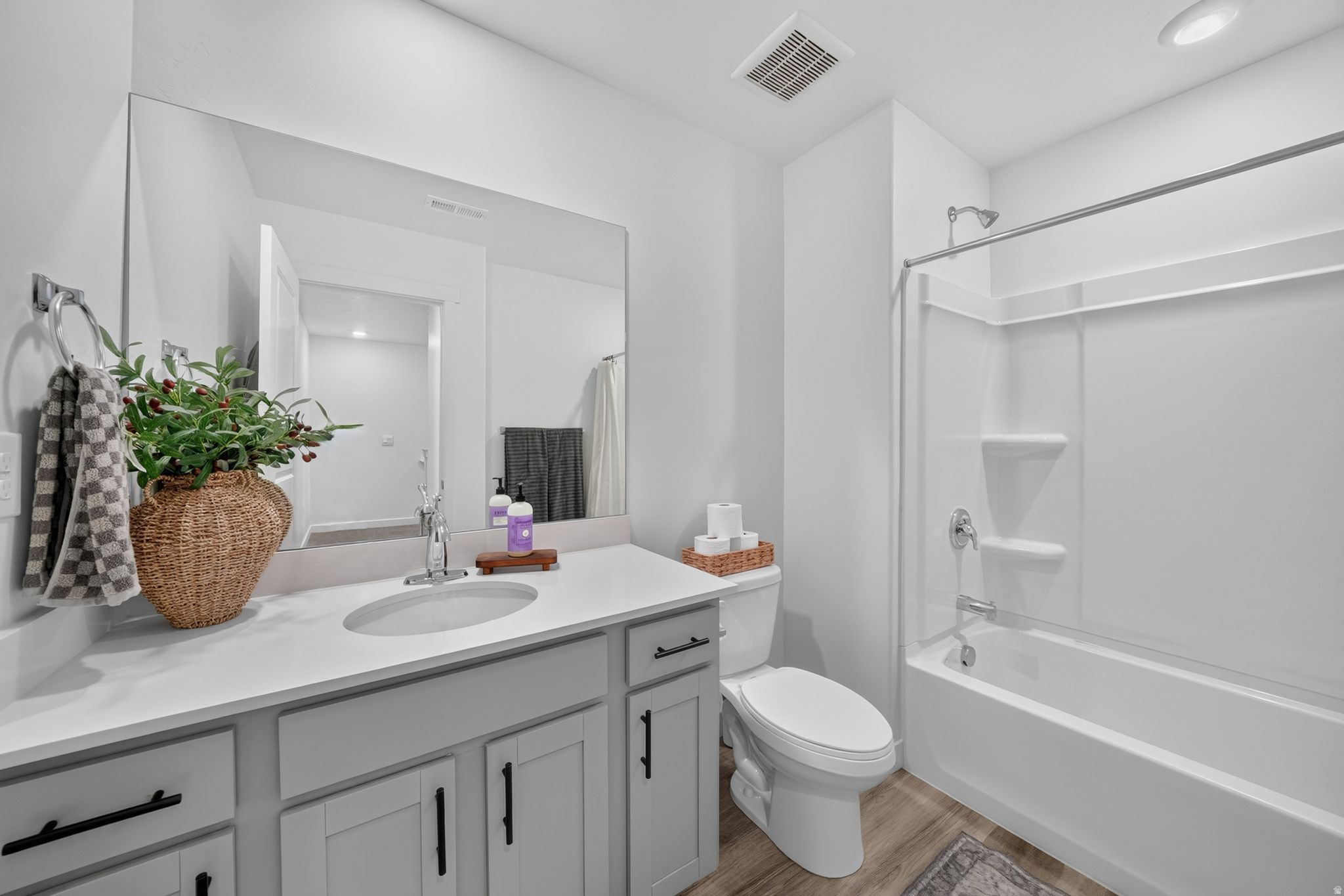 EAGLE POINT - Residential