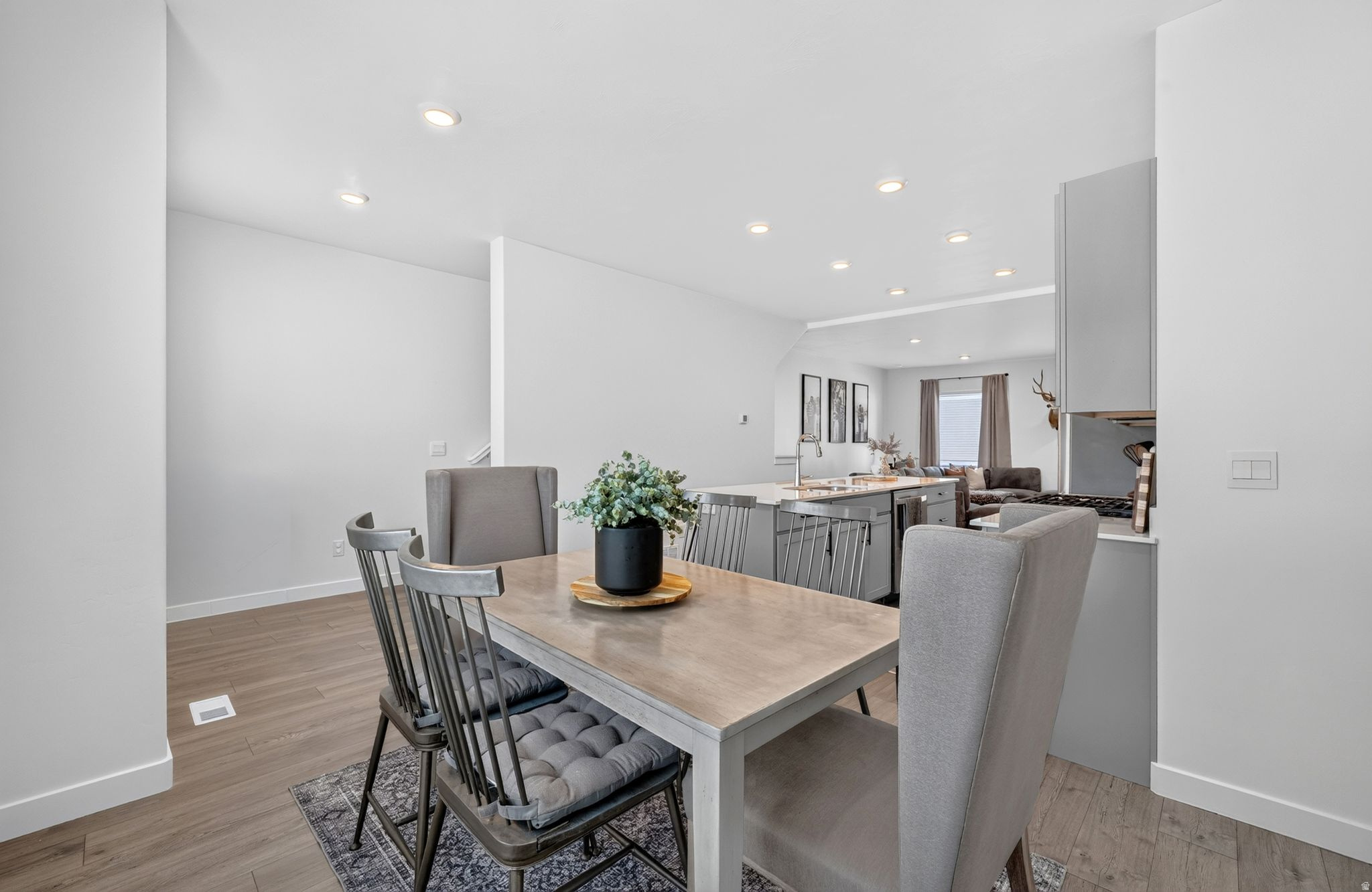 EAGLE POINT - Residential