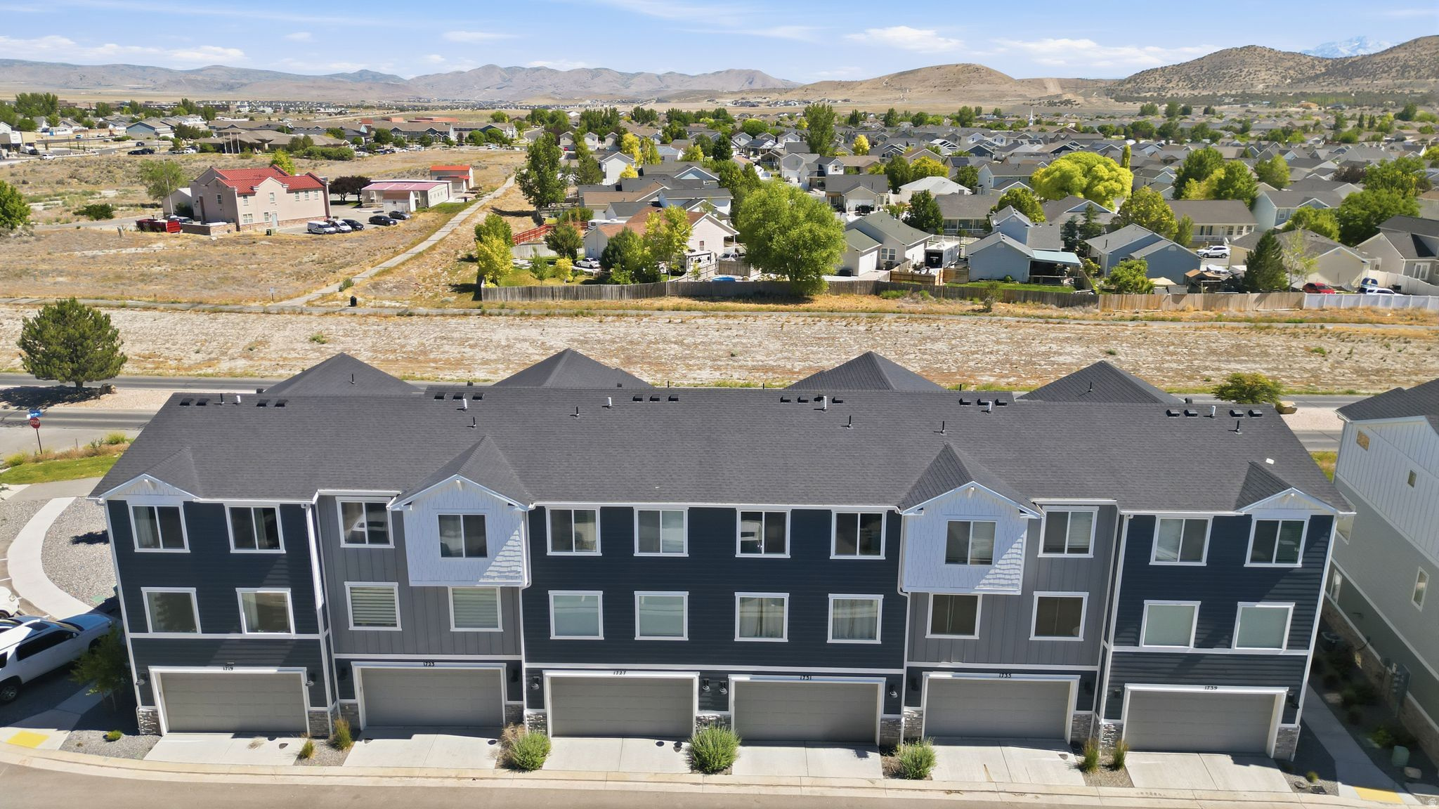 EAGLE POINT - Residential