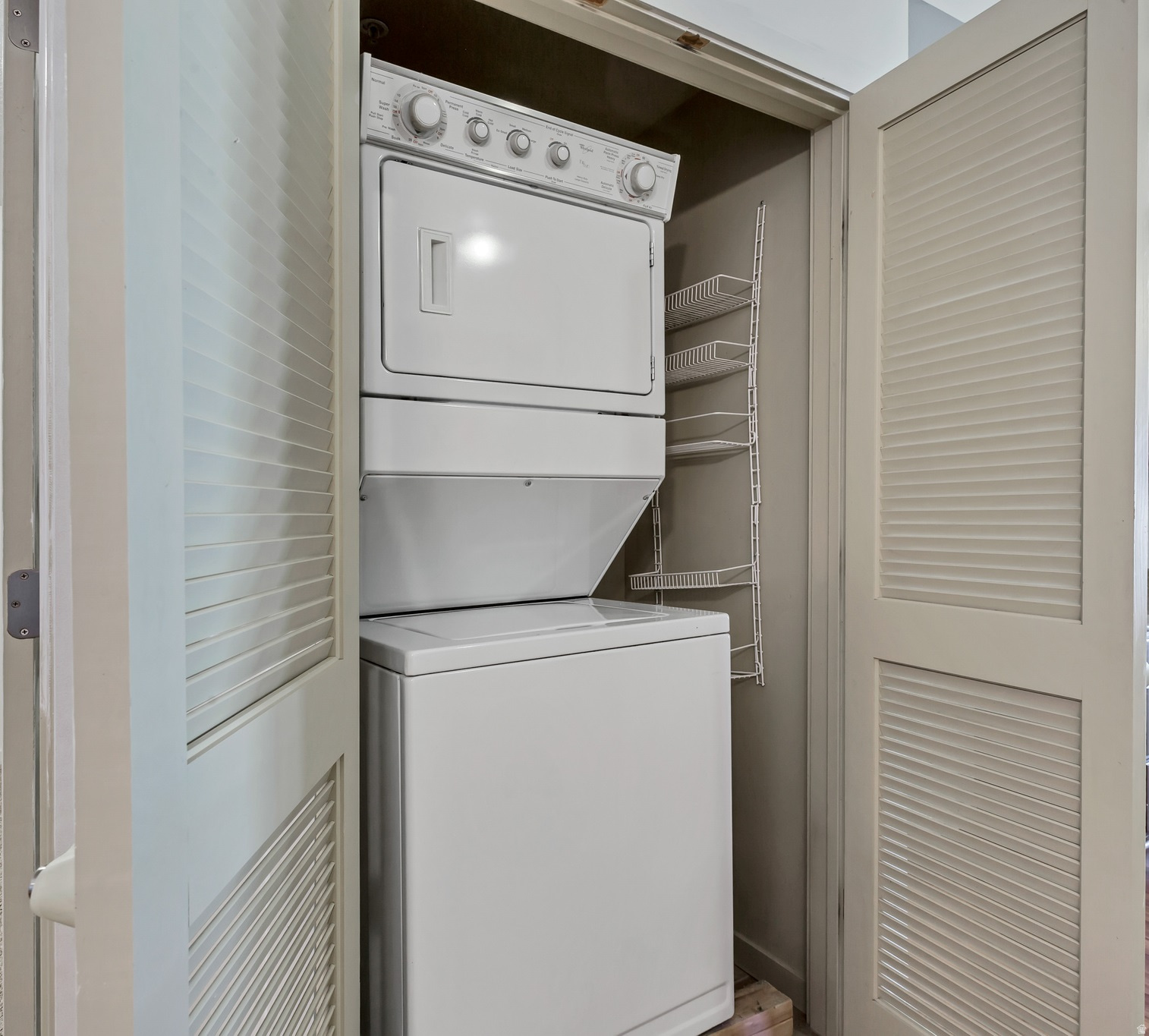 CENTRAL POINTE CONDOMINIUMS - Residential