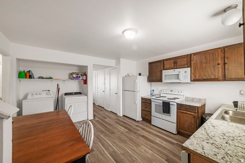 TIPPETTS TOWNHOMES P U D - Residential