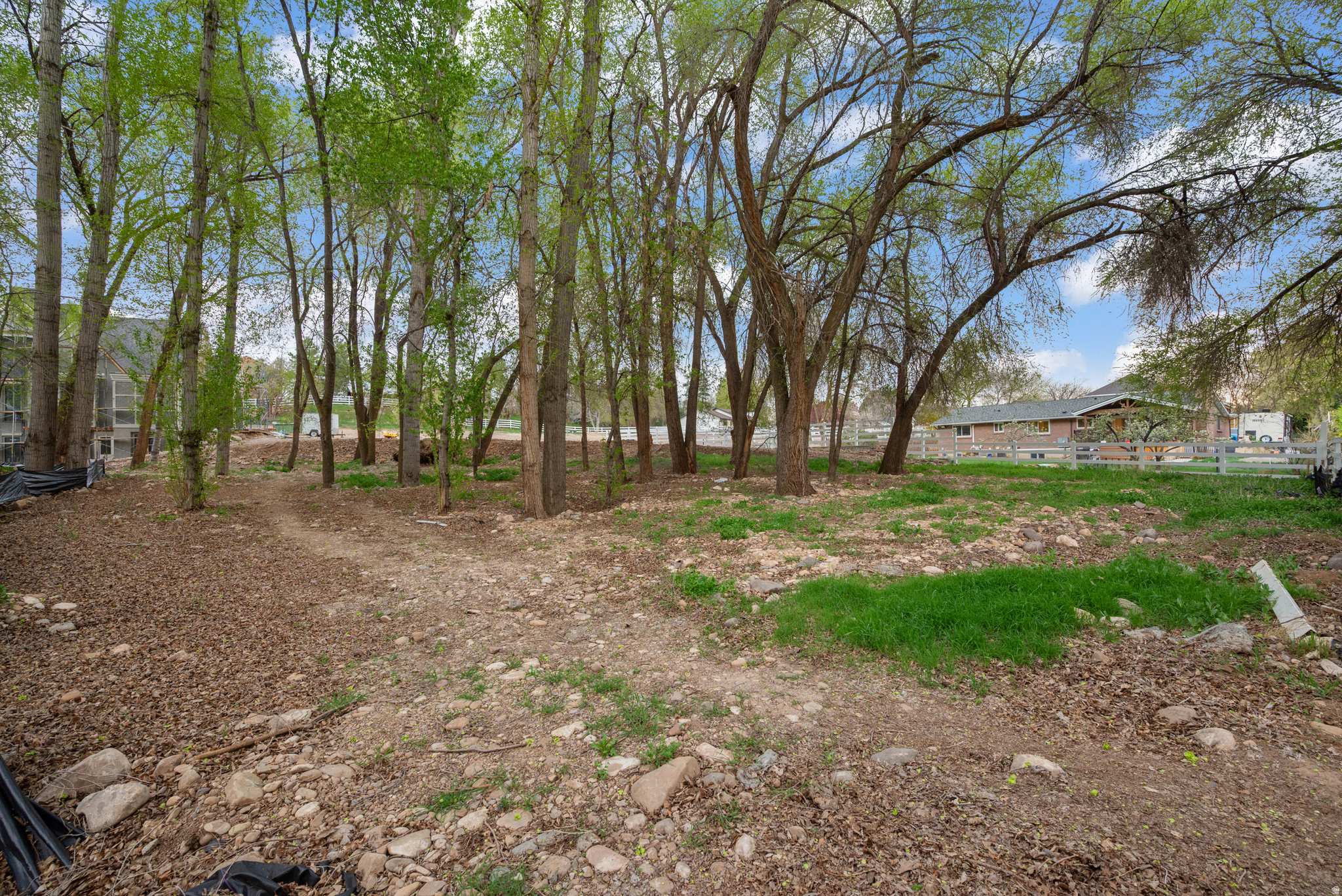 CREEKSIDE LANE - Land