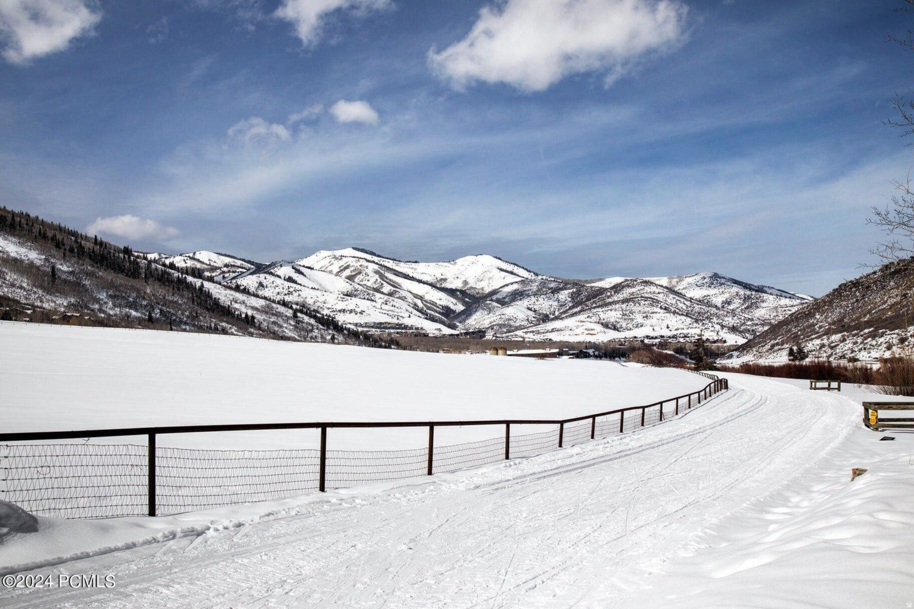 ASPEN SPRINGS RANCH - Residential
