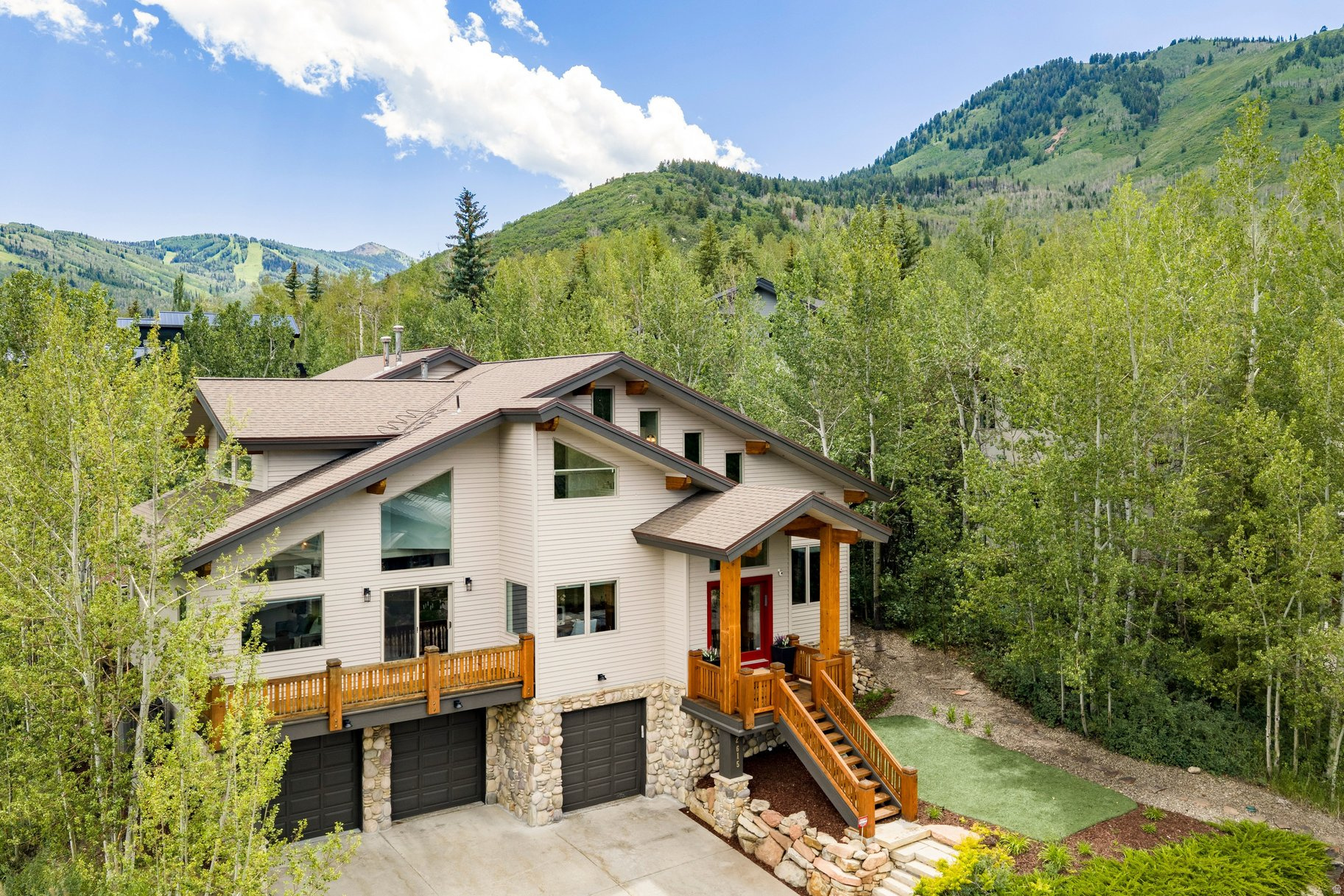 ASPEN SPRINGS RANCH - Residential