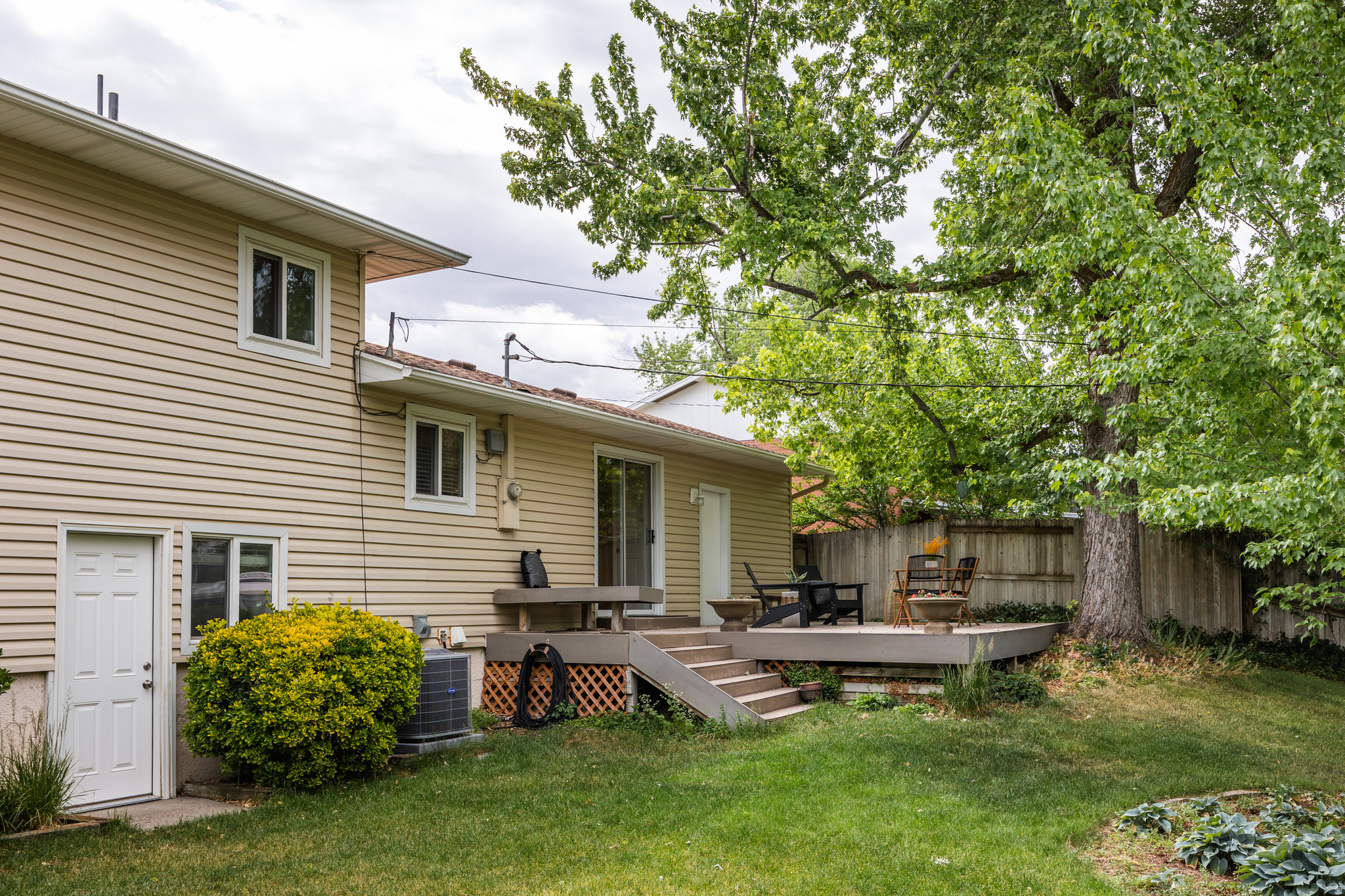 CHERRY HILLS - Residential