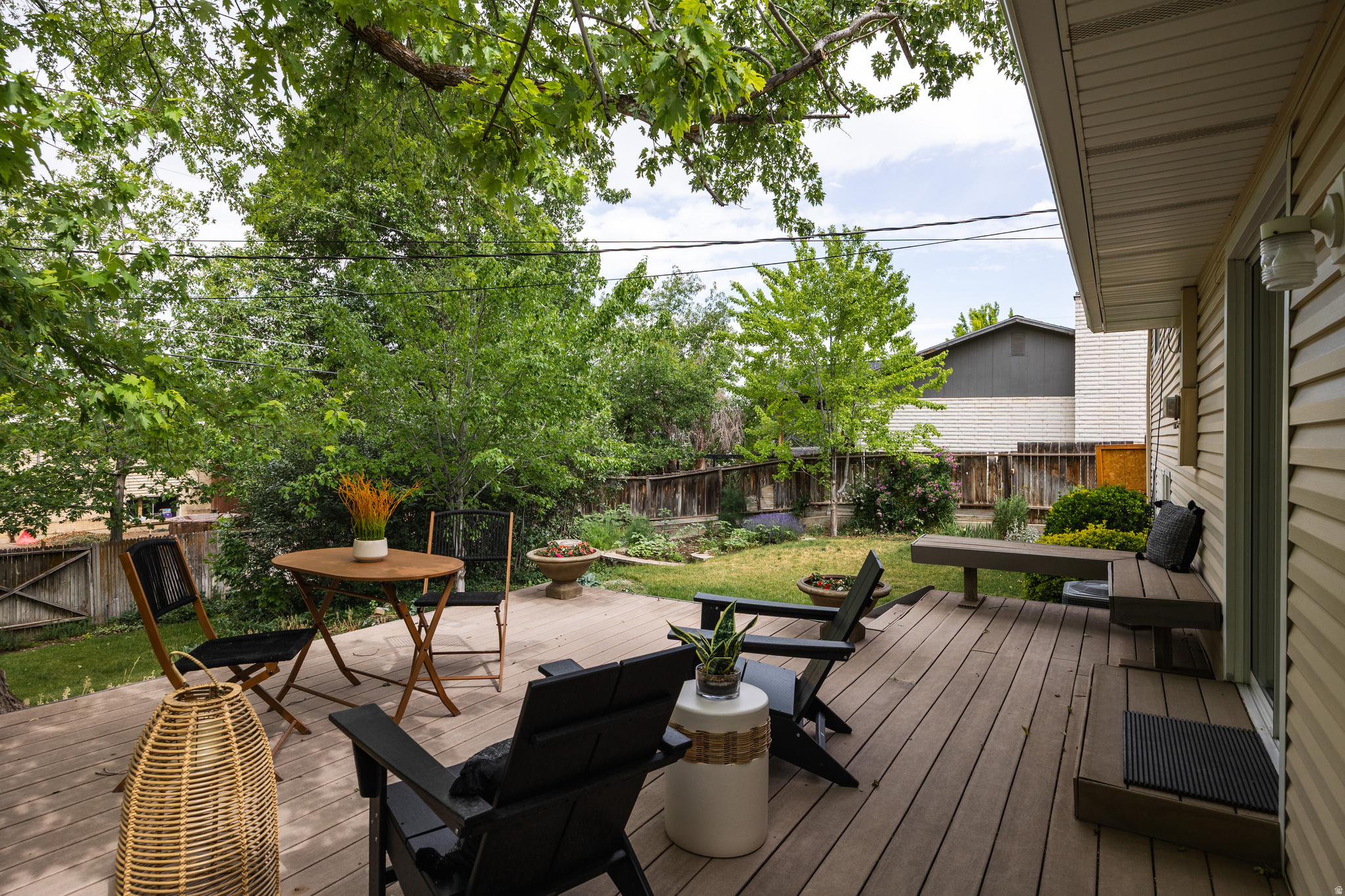 CHERRY HILLS - Residential