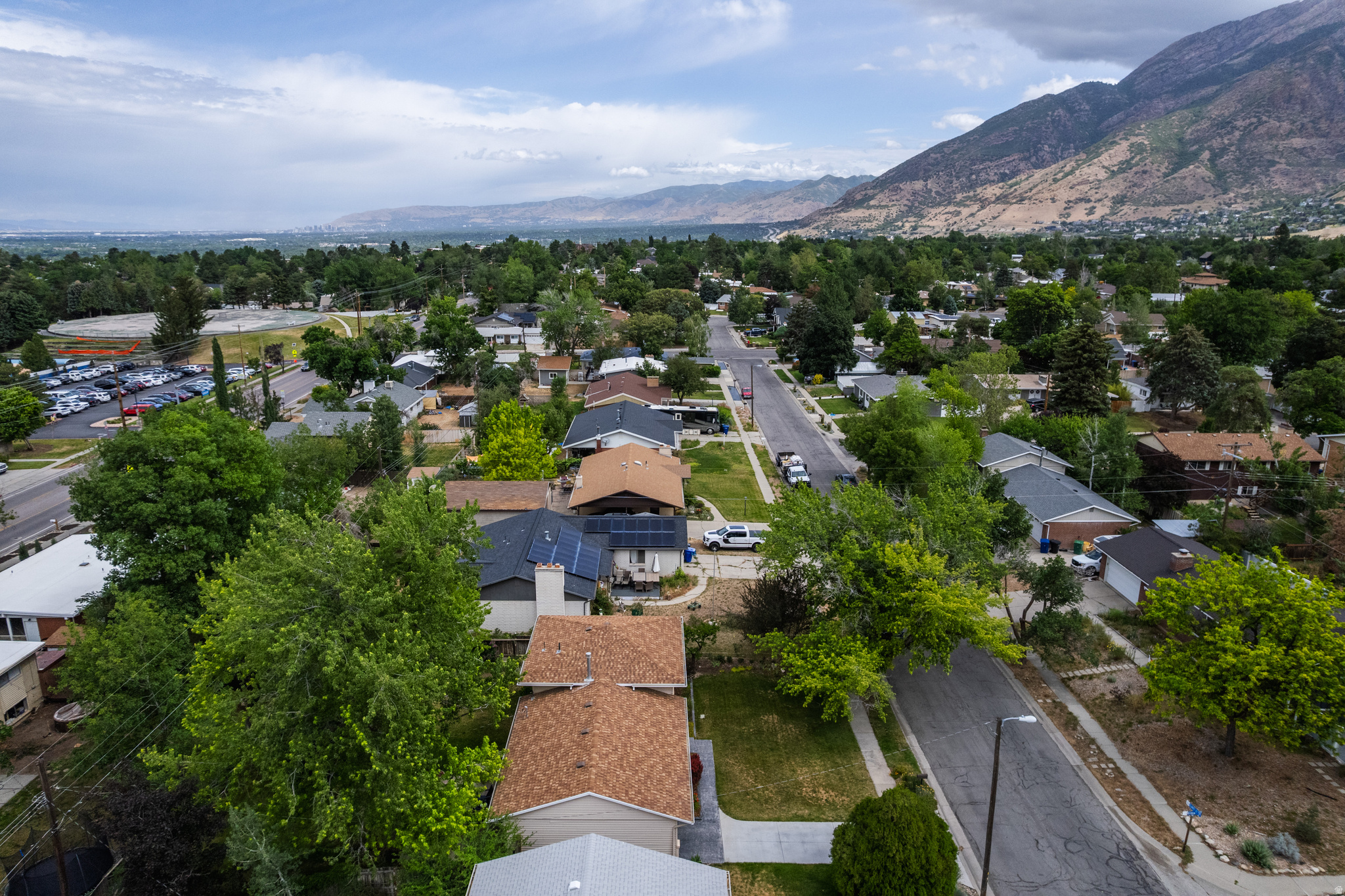 CHERRY HILLS - Residential