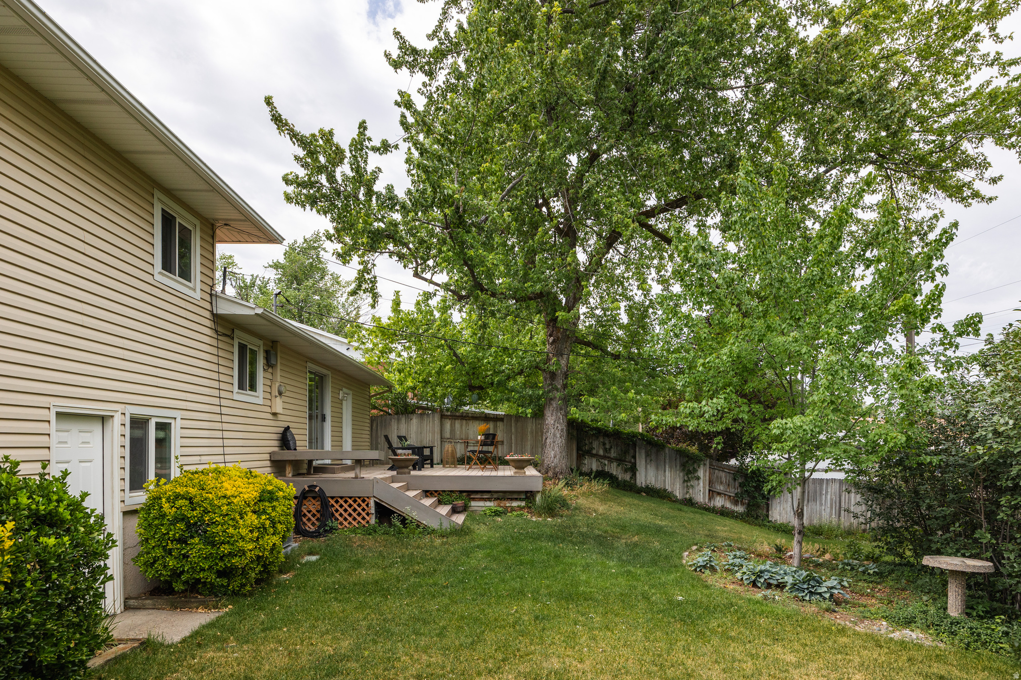 CHERRY HILLS - Residential