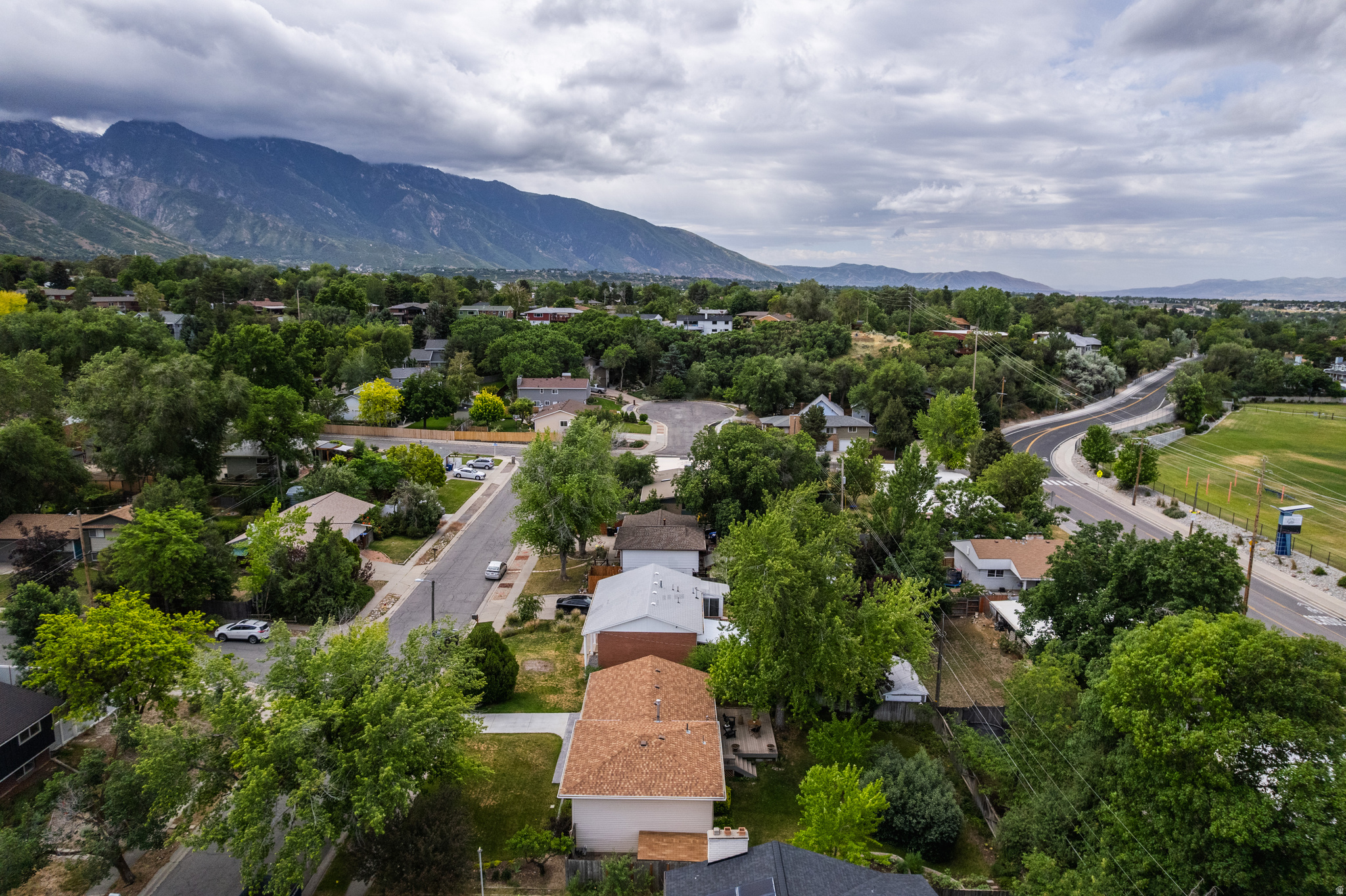 CHERRY HILLS - Residential