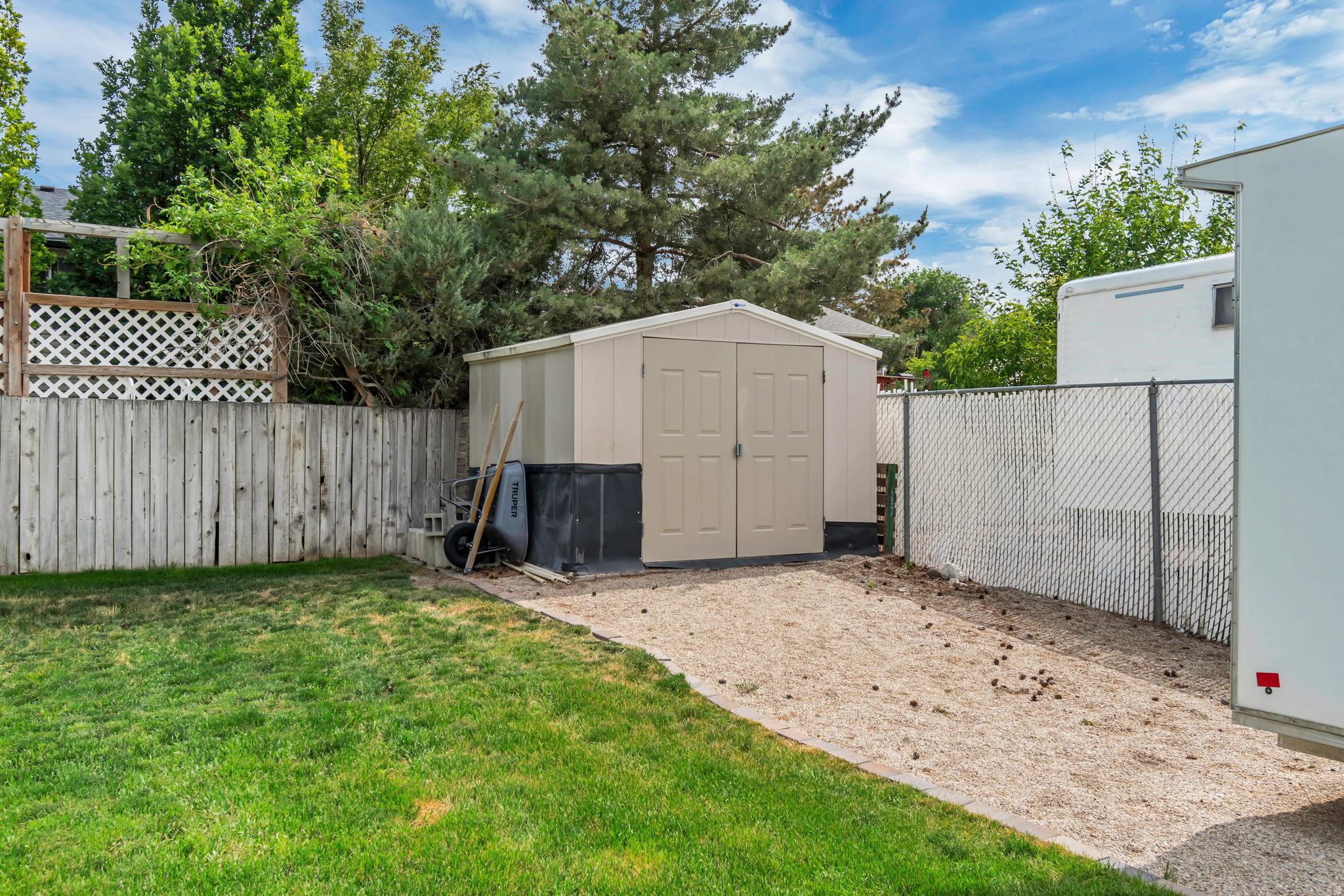 BROOKWOOD ESTATES - Residential