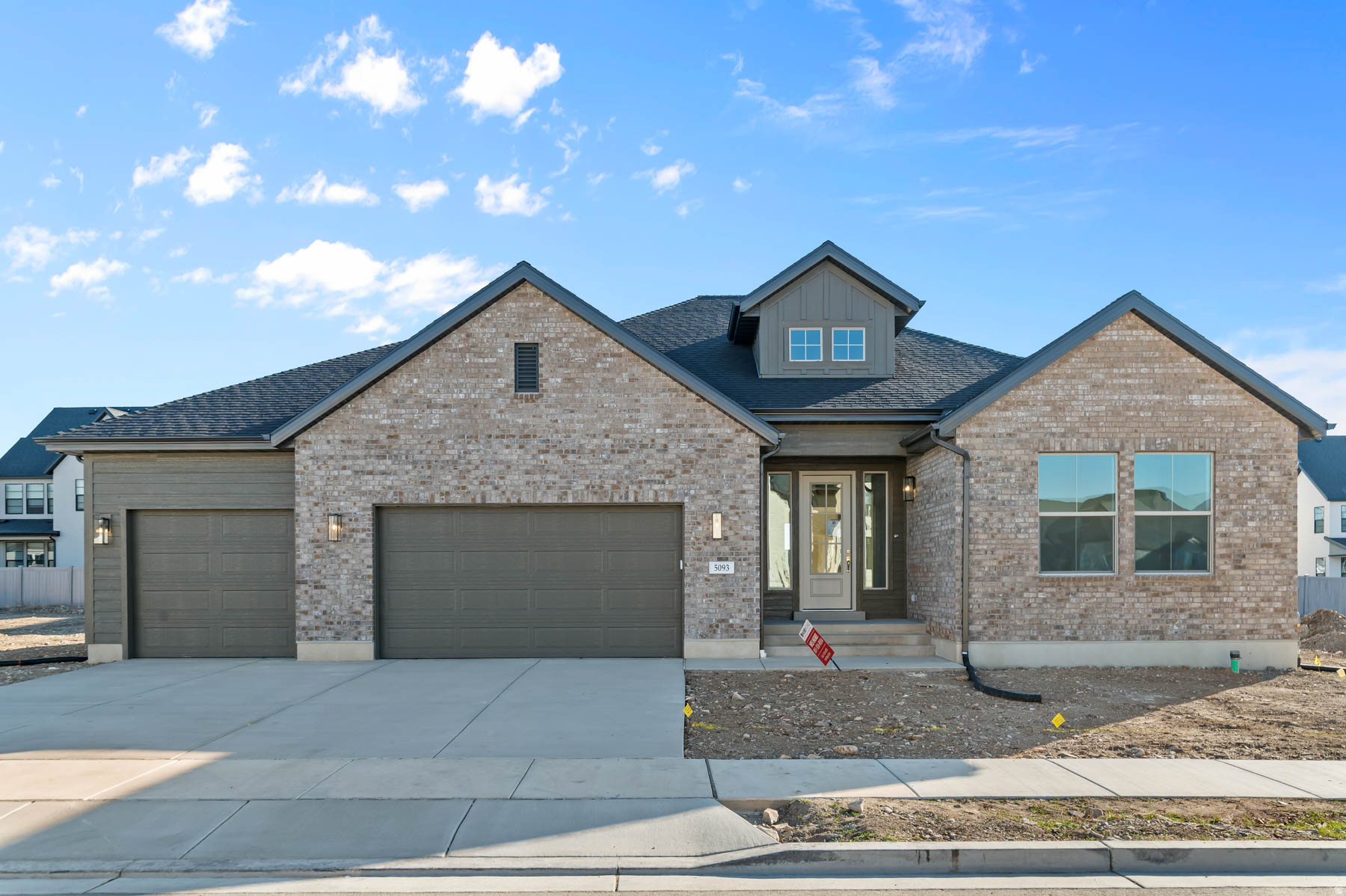 RIDGEVIEW EST 465 - Residential