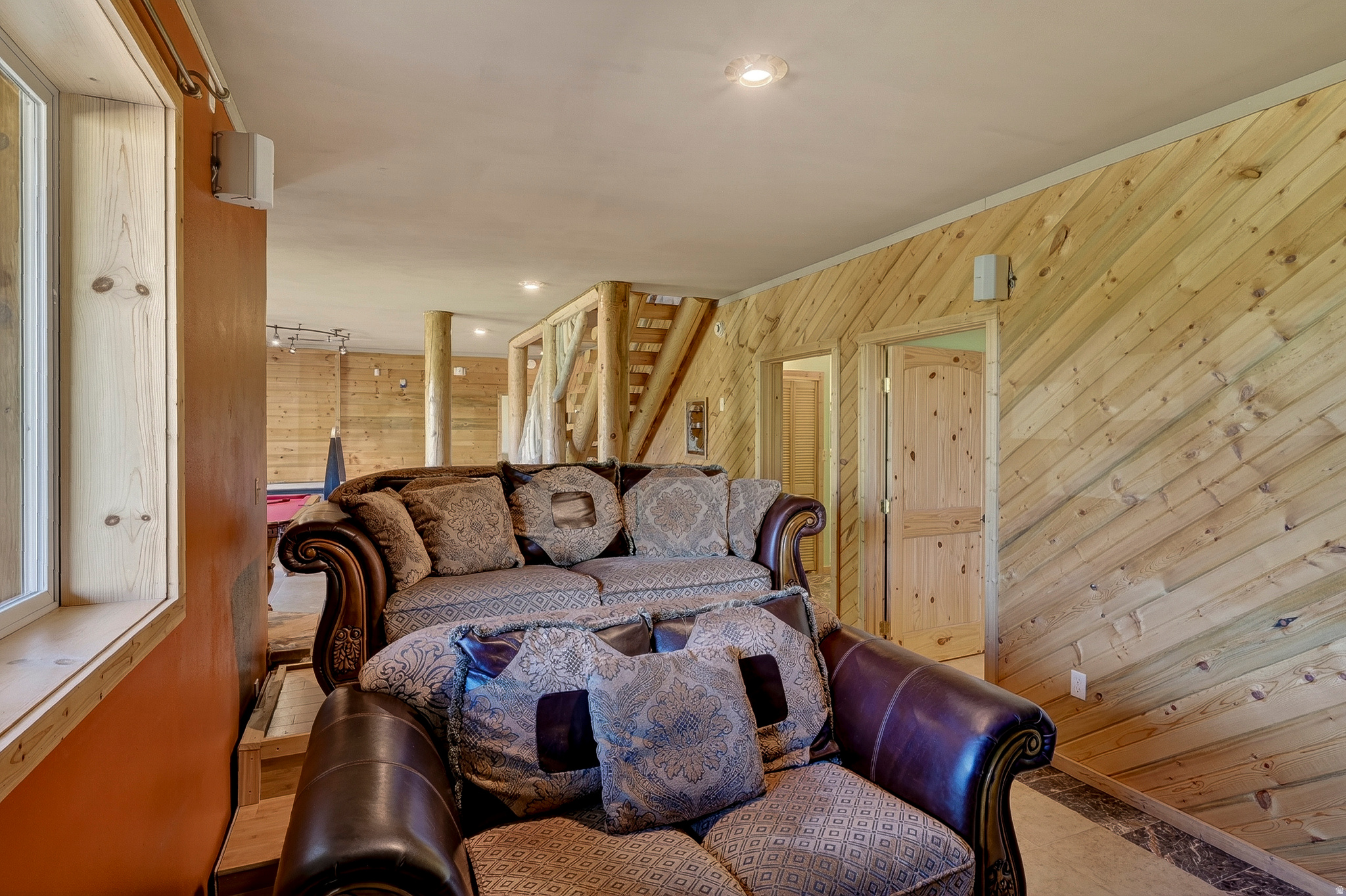 WOODBRIDGE SUBD - Residential