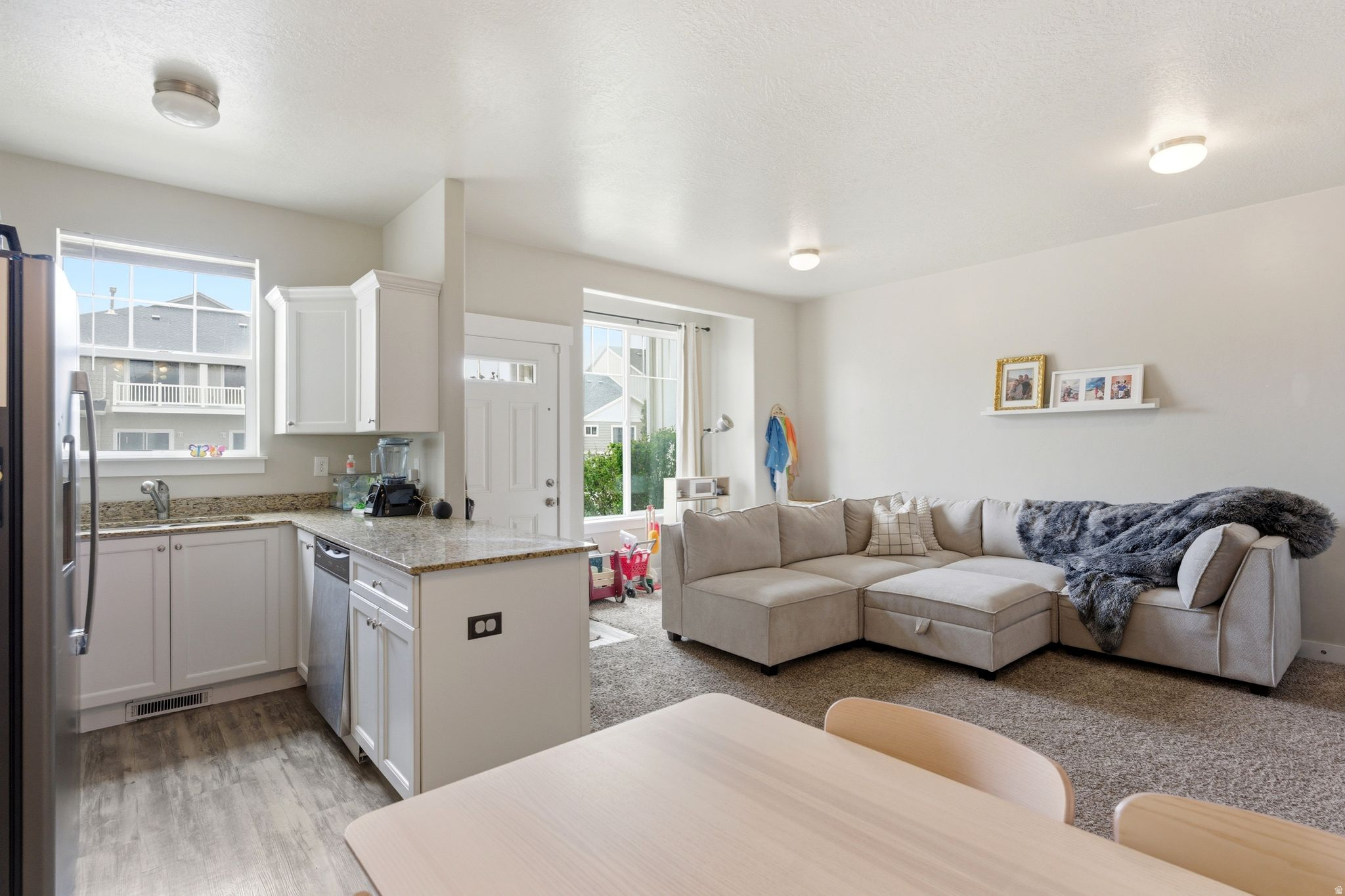 EAGLE POINT - Residential