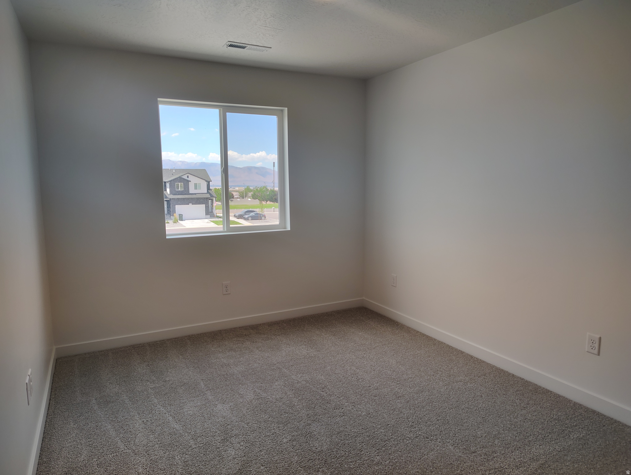 THE VILLAS AT SUNSET ESTATES - Residential