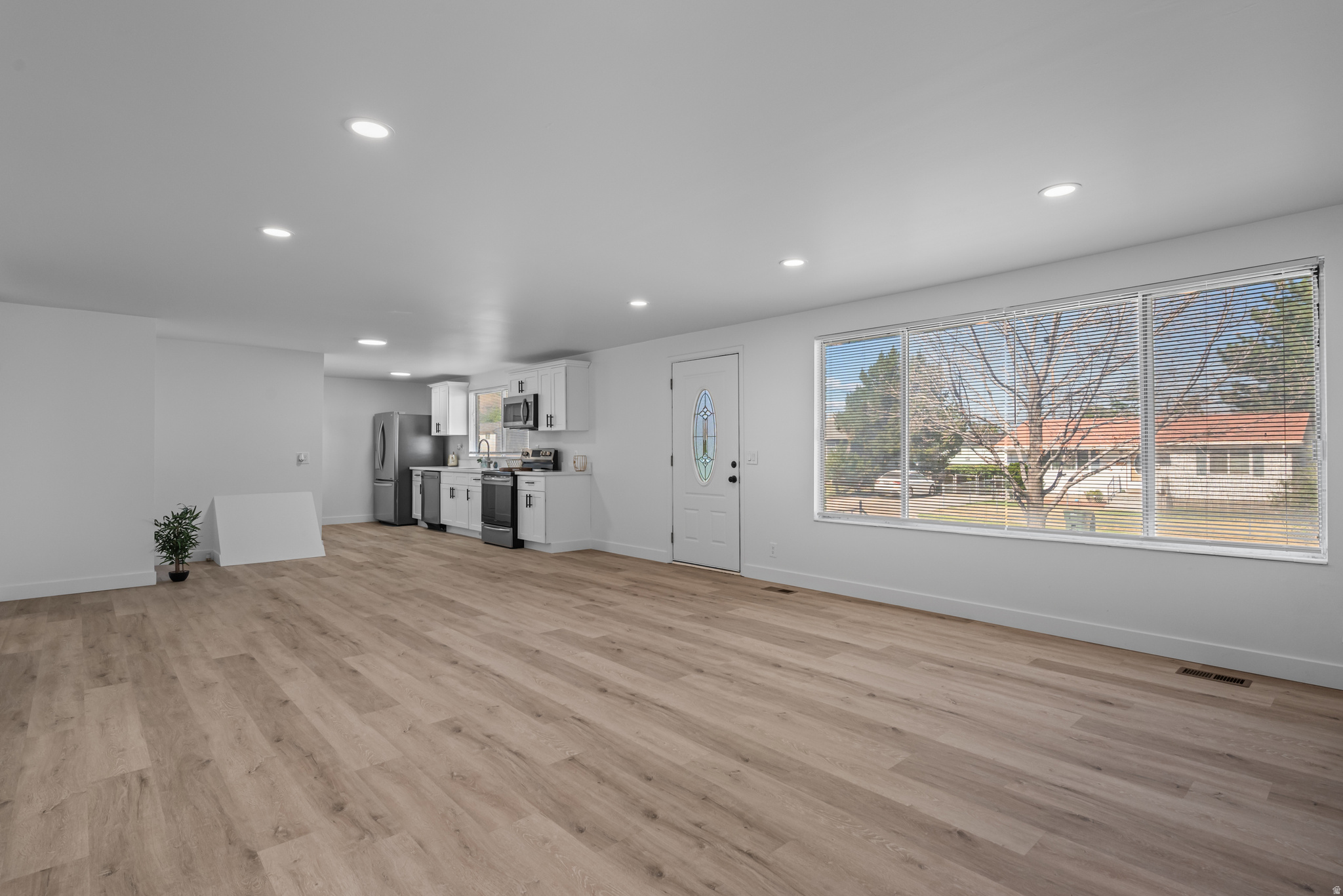 MOUNTAIN VIEW - Residential