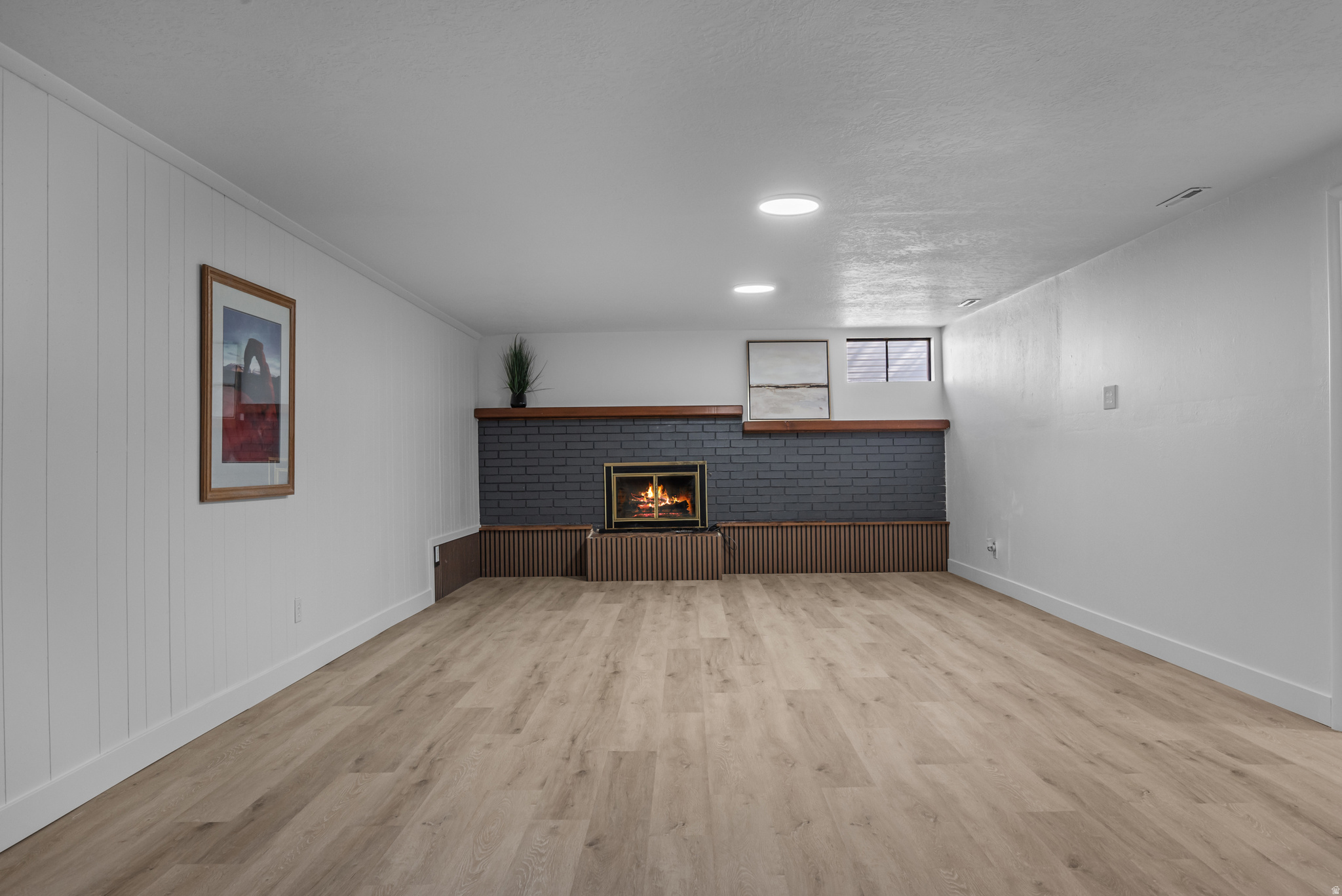 MOUNTAIN VIEW - Residential