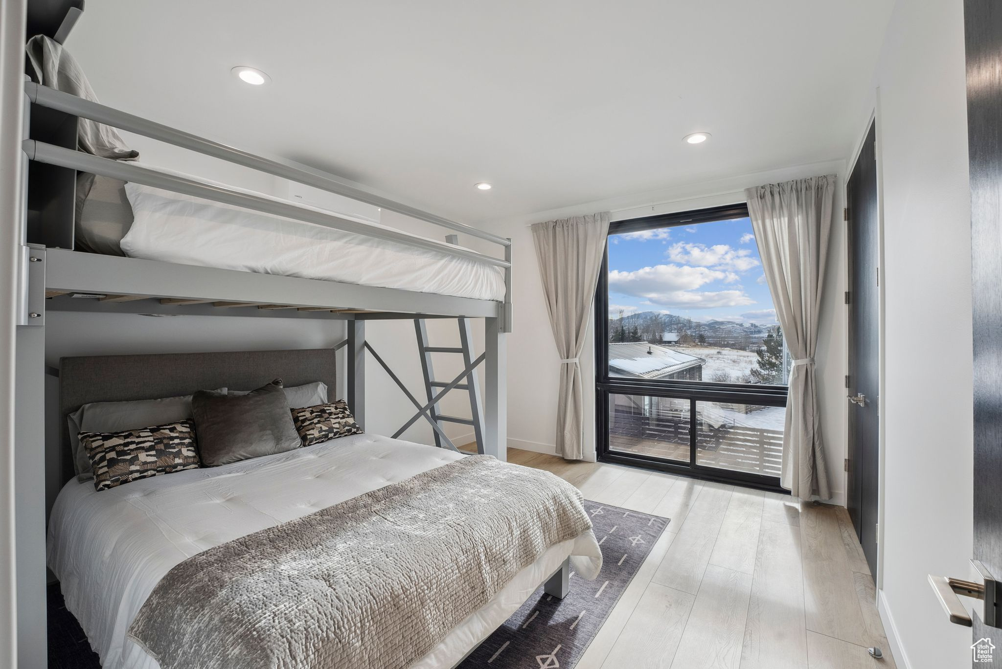 MEL CLARK SUBDIVISIO - Residential Lease